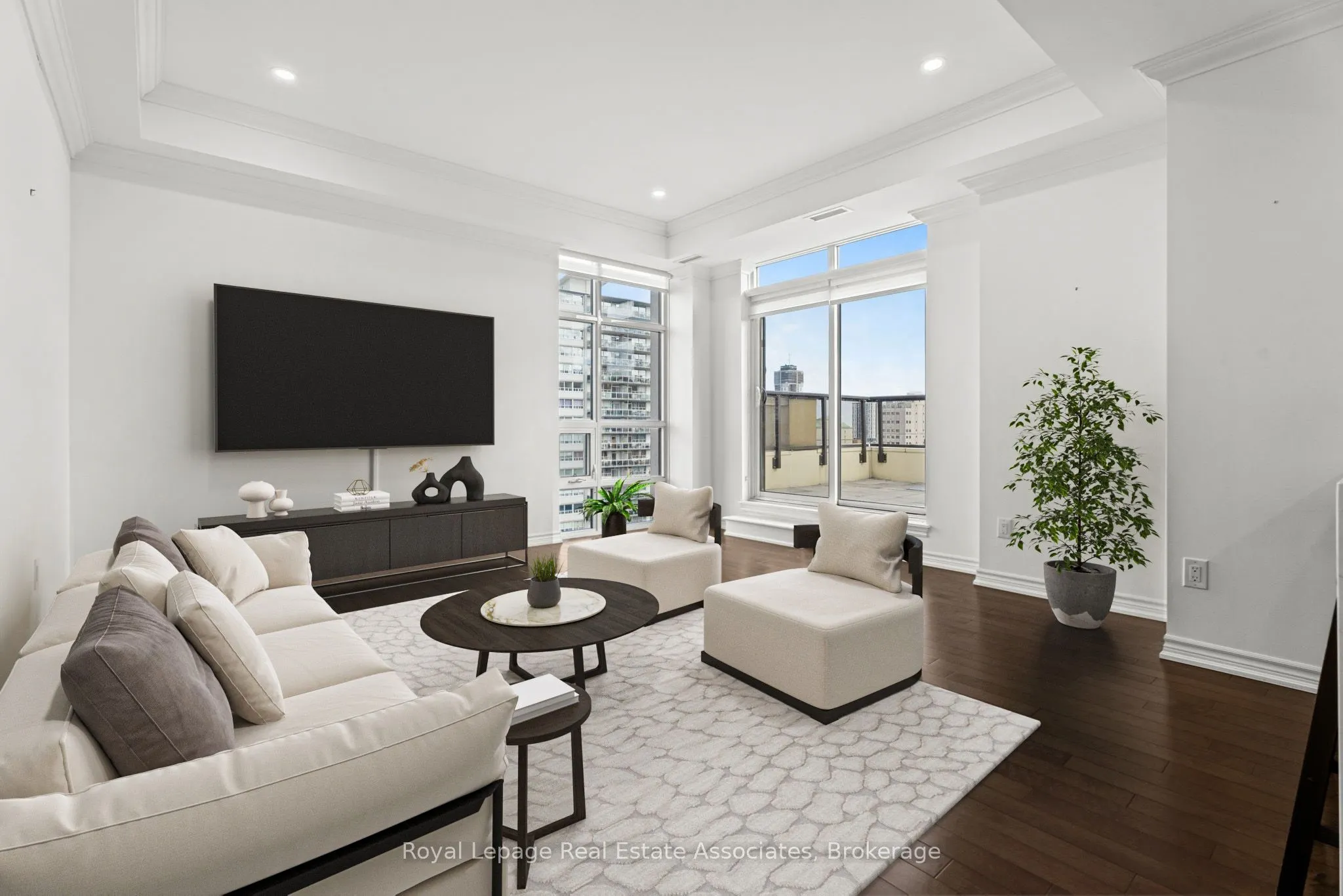 81 Robinson Street, #1106