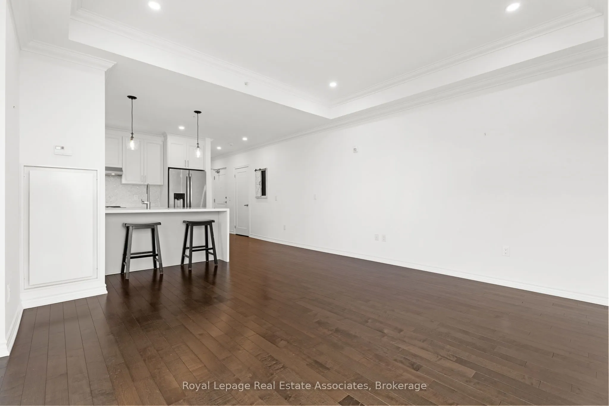 81 Robinson Street, #1106