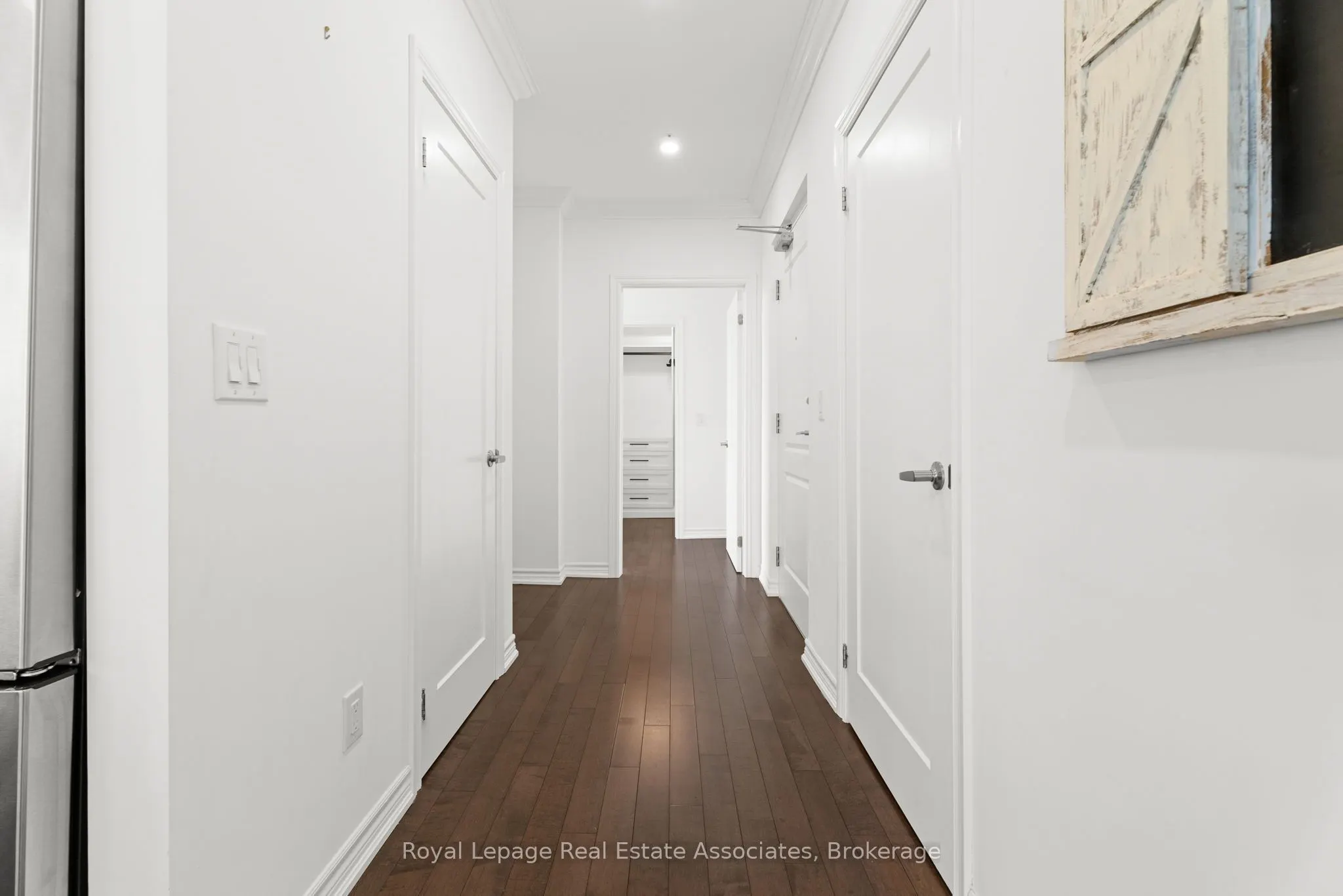 81 Robinson Street, #1106