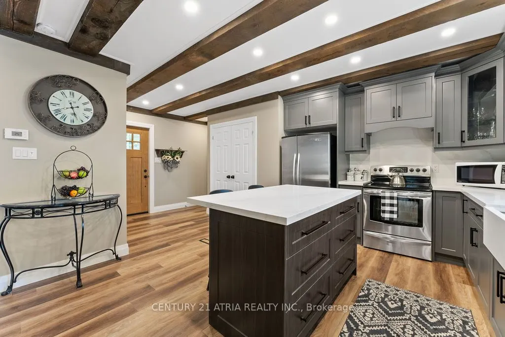 2314 Armstrong Lane