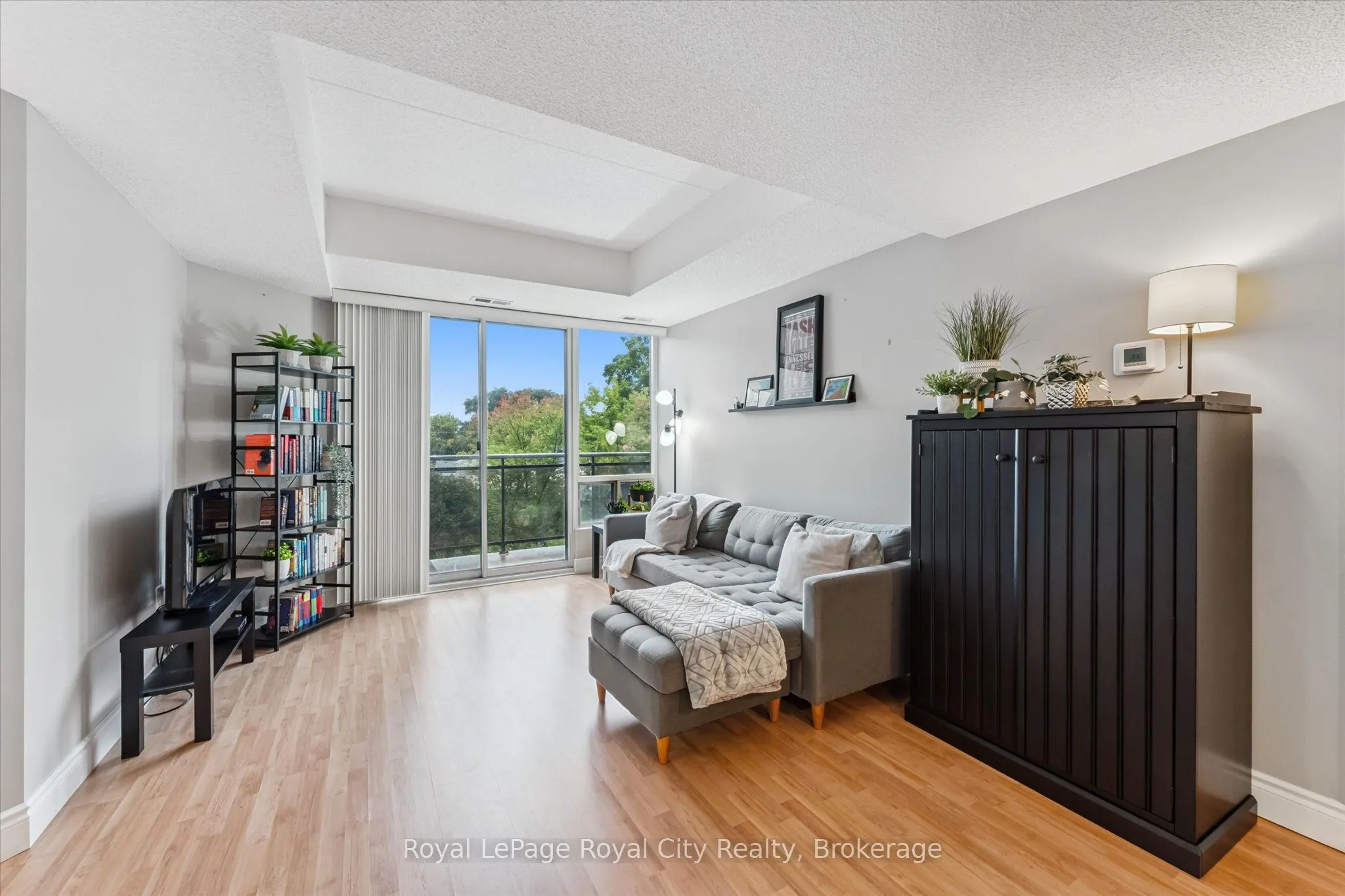 105 Bagot Street, #403