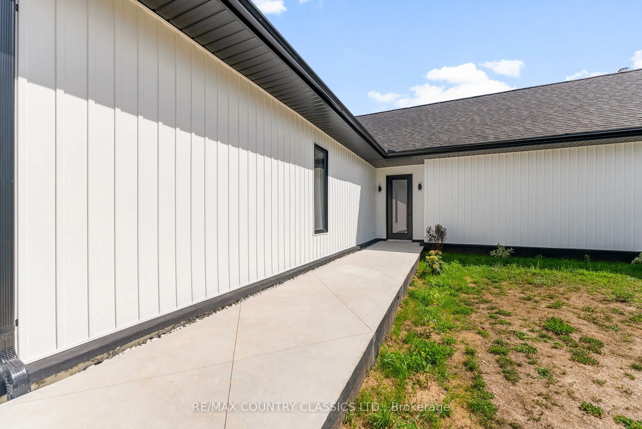 40 Bancroft Ridge Drive