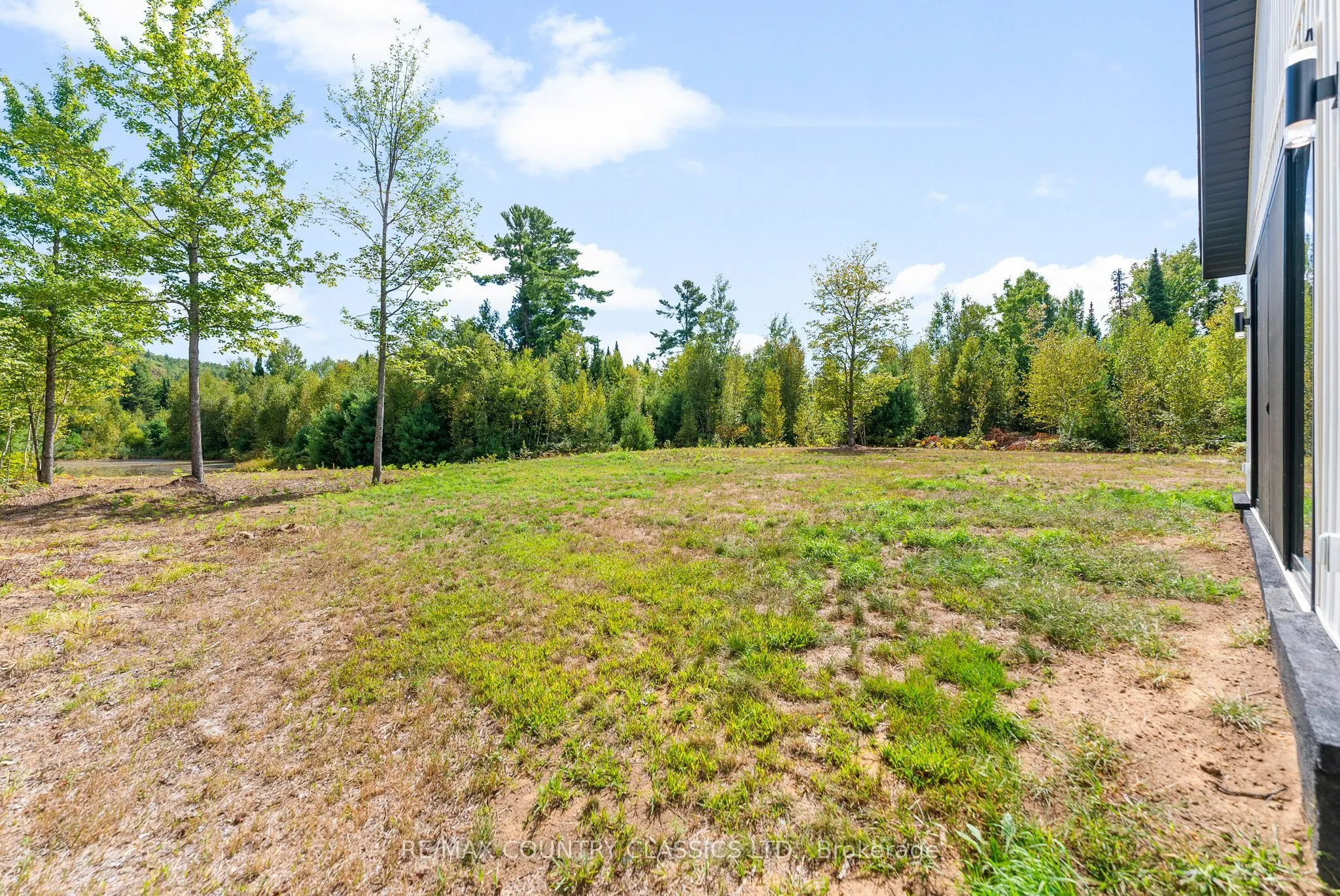 40 Bancroft Ridge Drive