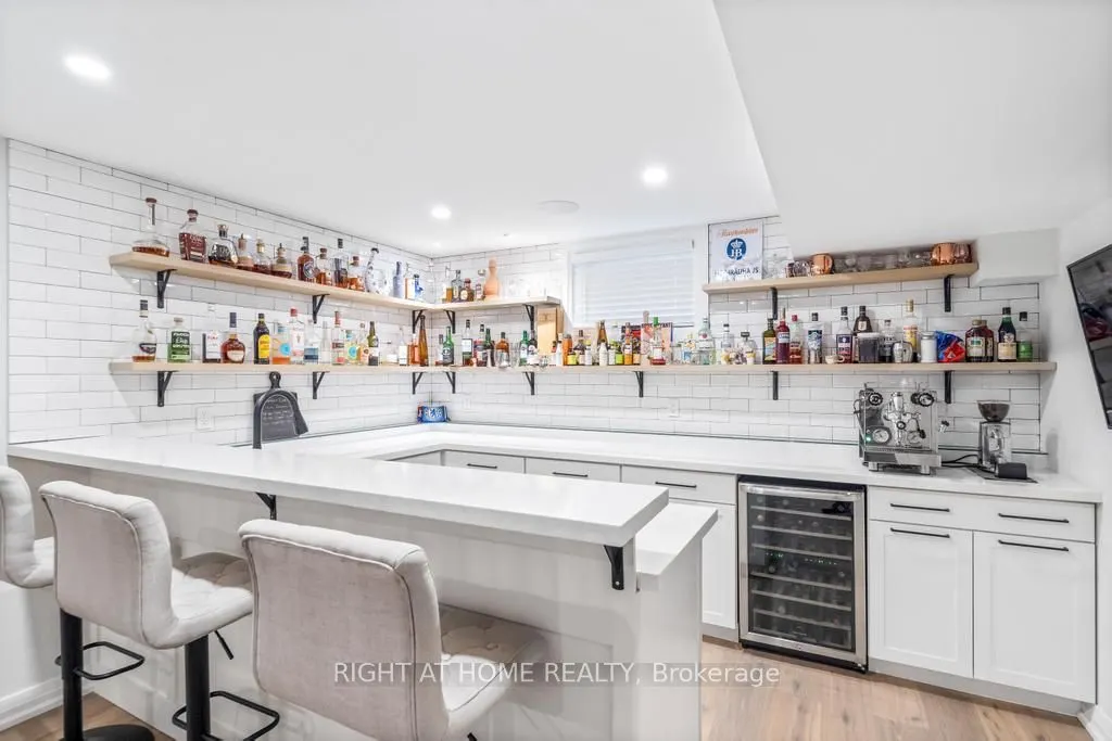 89 Lloyminn Avenue