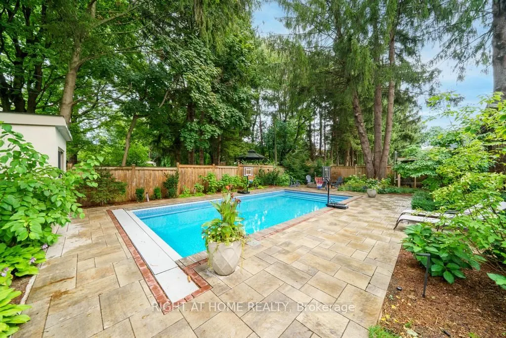 89 Lloyminn Avenue