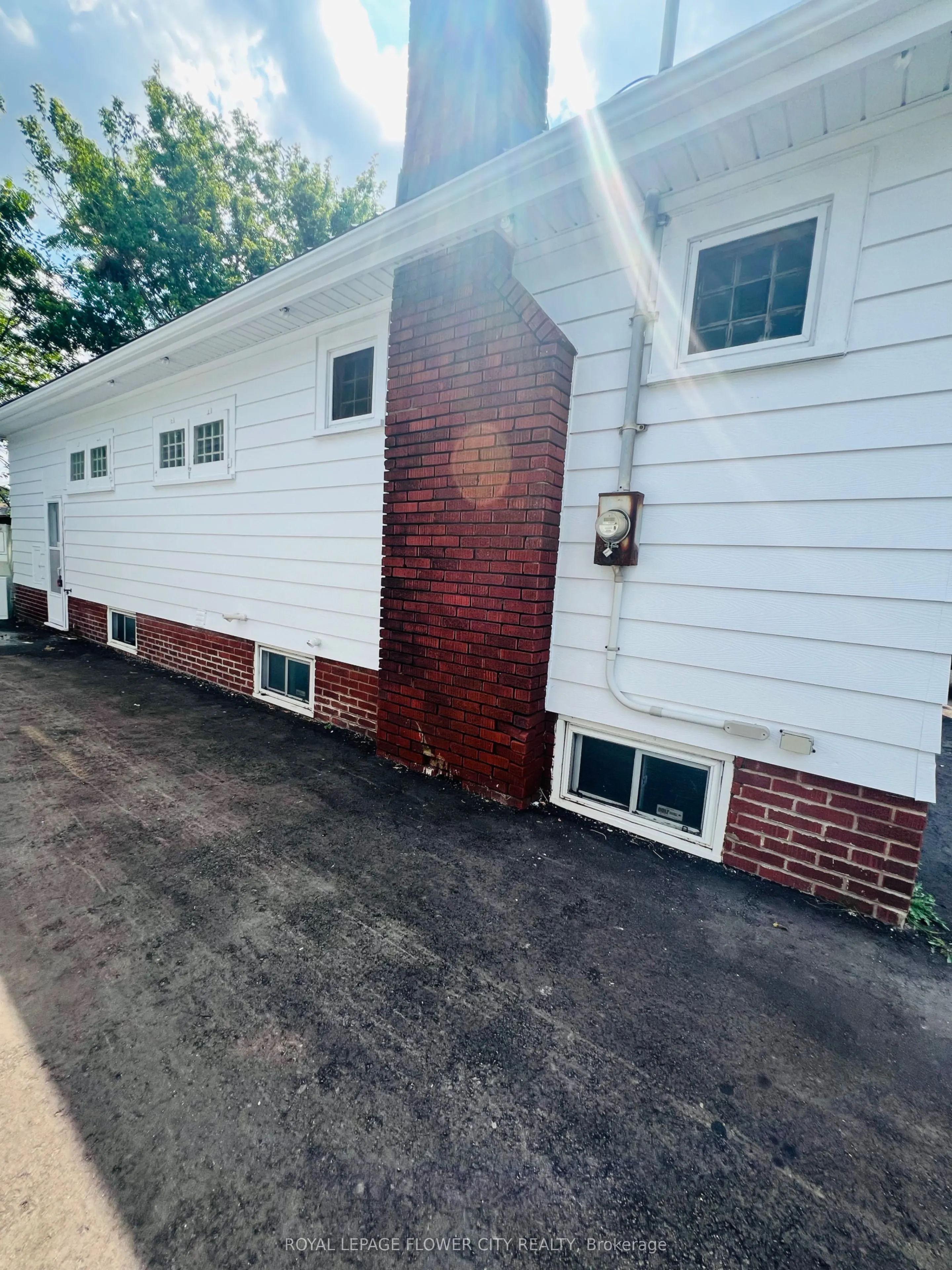 346 Wharncliffe Road S
