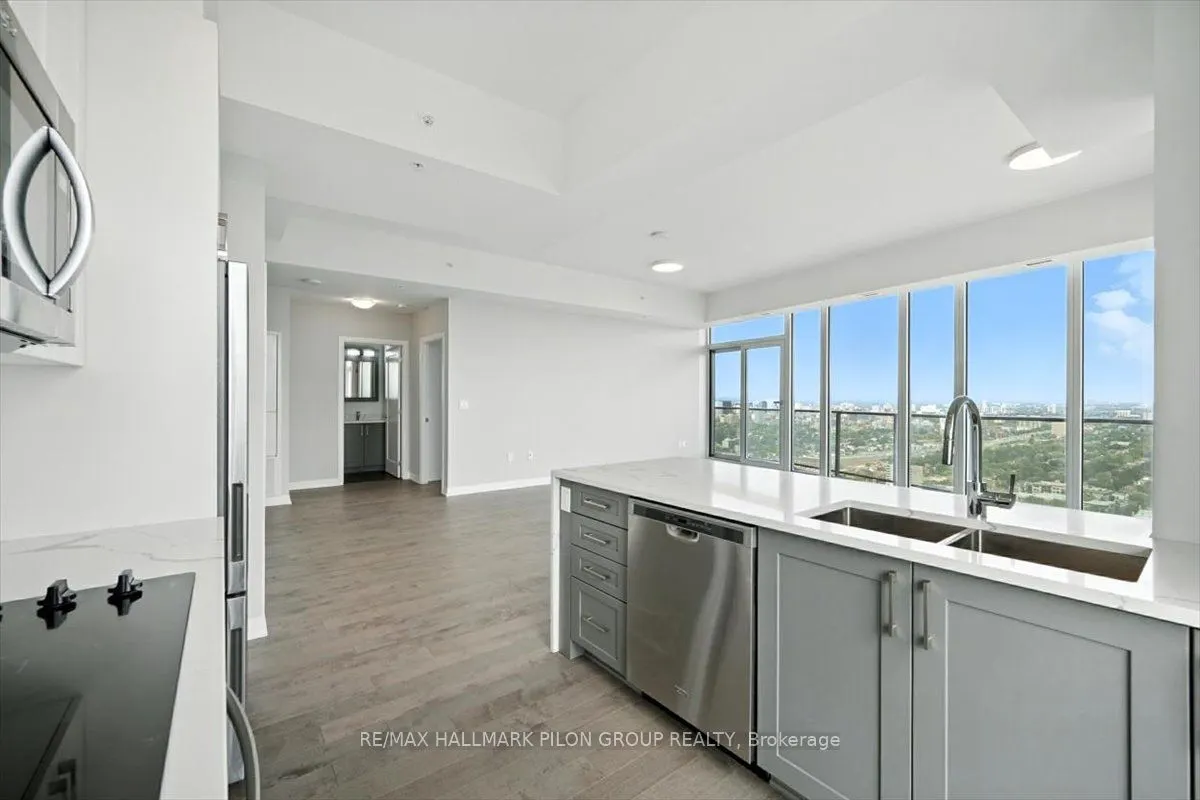 805 Carling Avenue, #3907