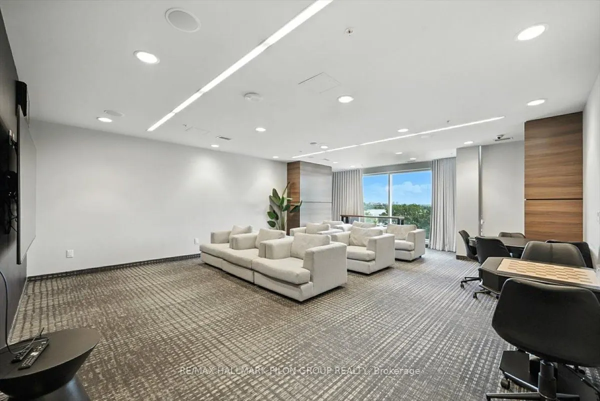 805 Carling Avenue, #3907