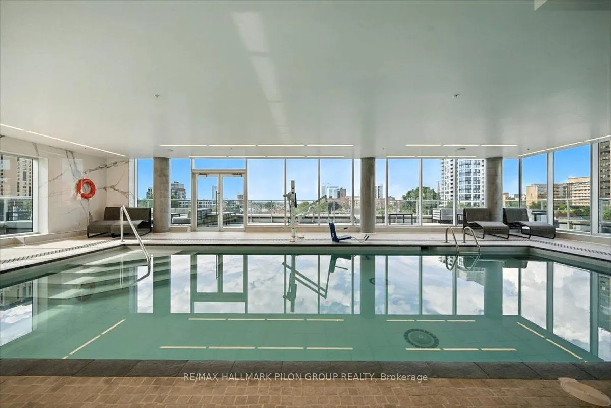 805 Carling Avenue, #3907