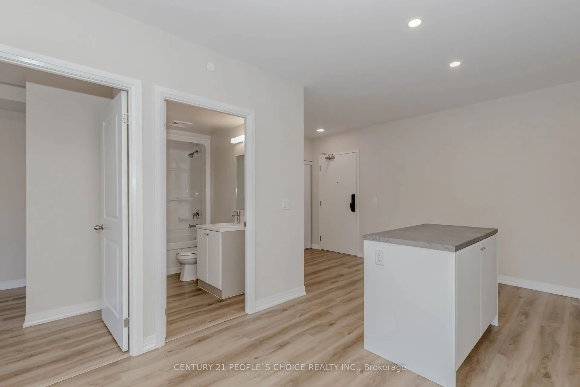 50 HERRICK Avenue, #206