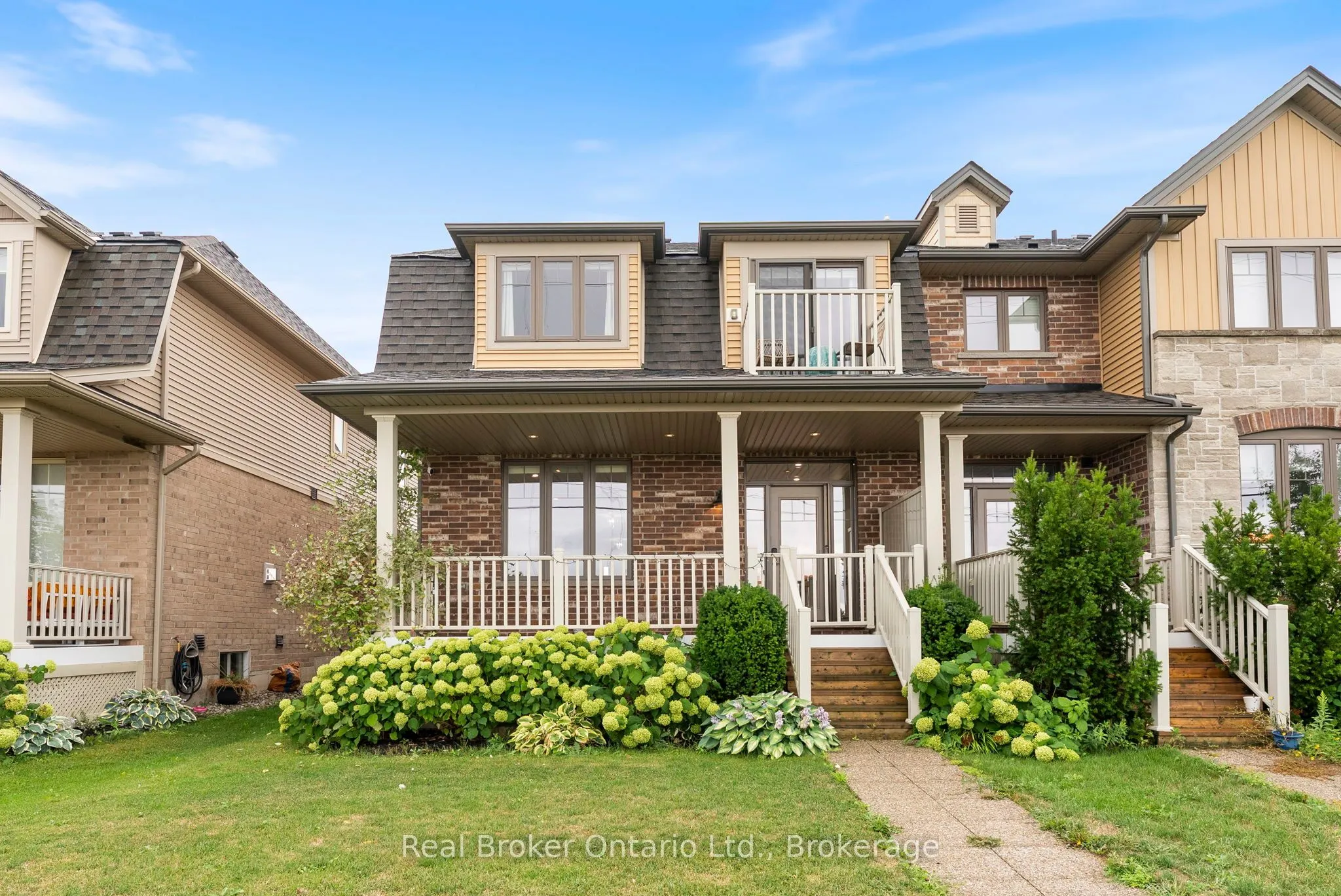 86 Dunrobin Lane