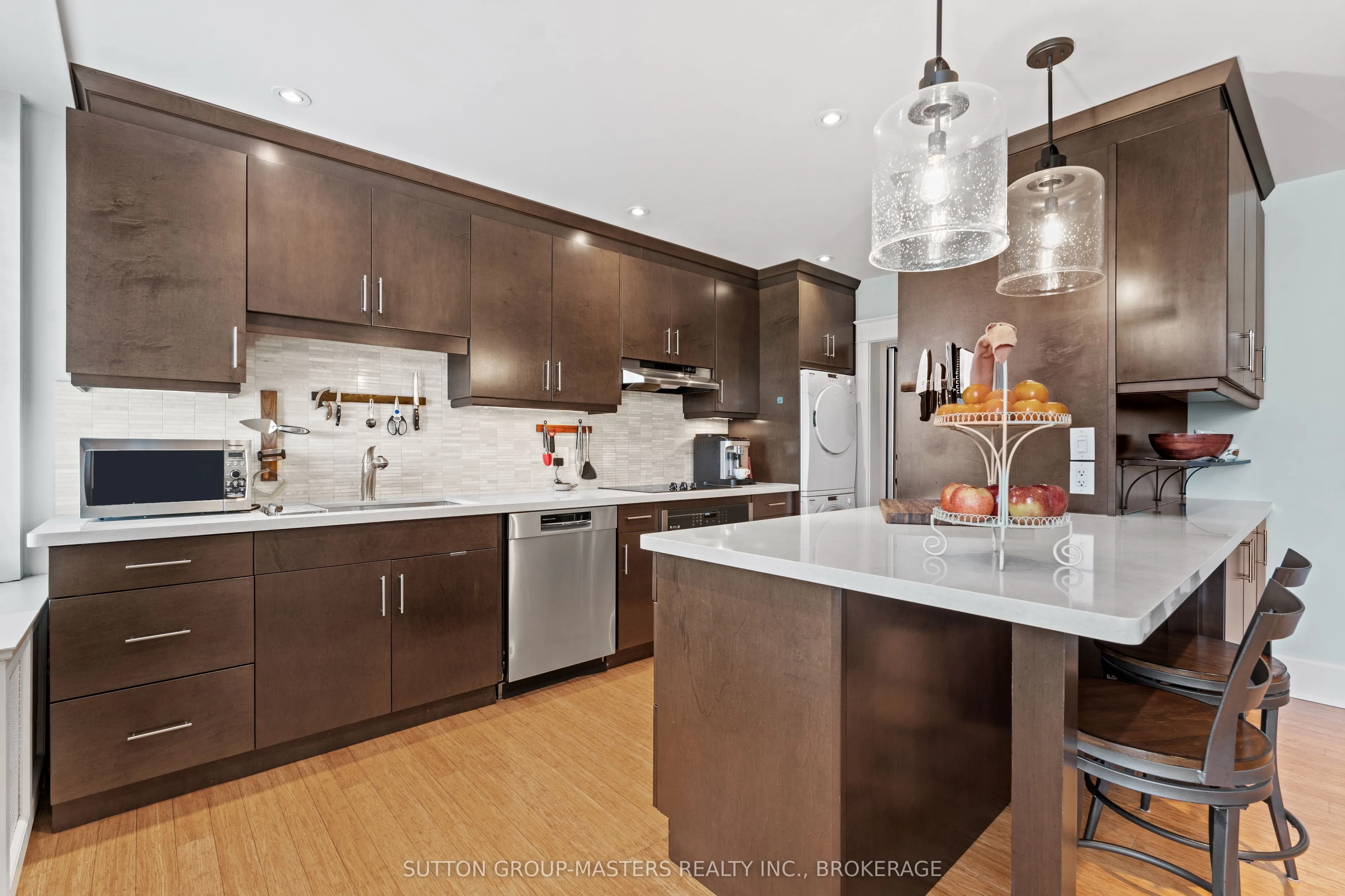 67 Sydenham Street, #404