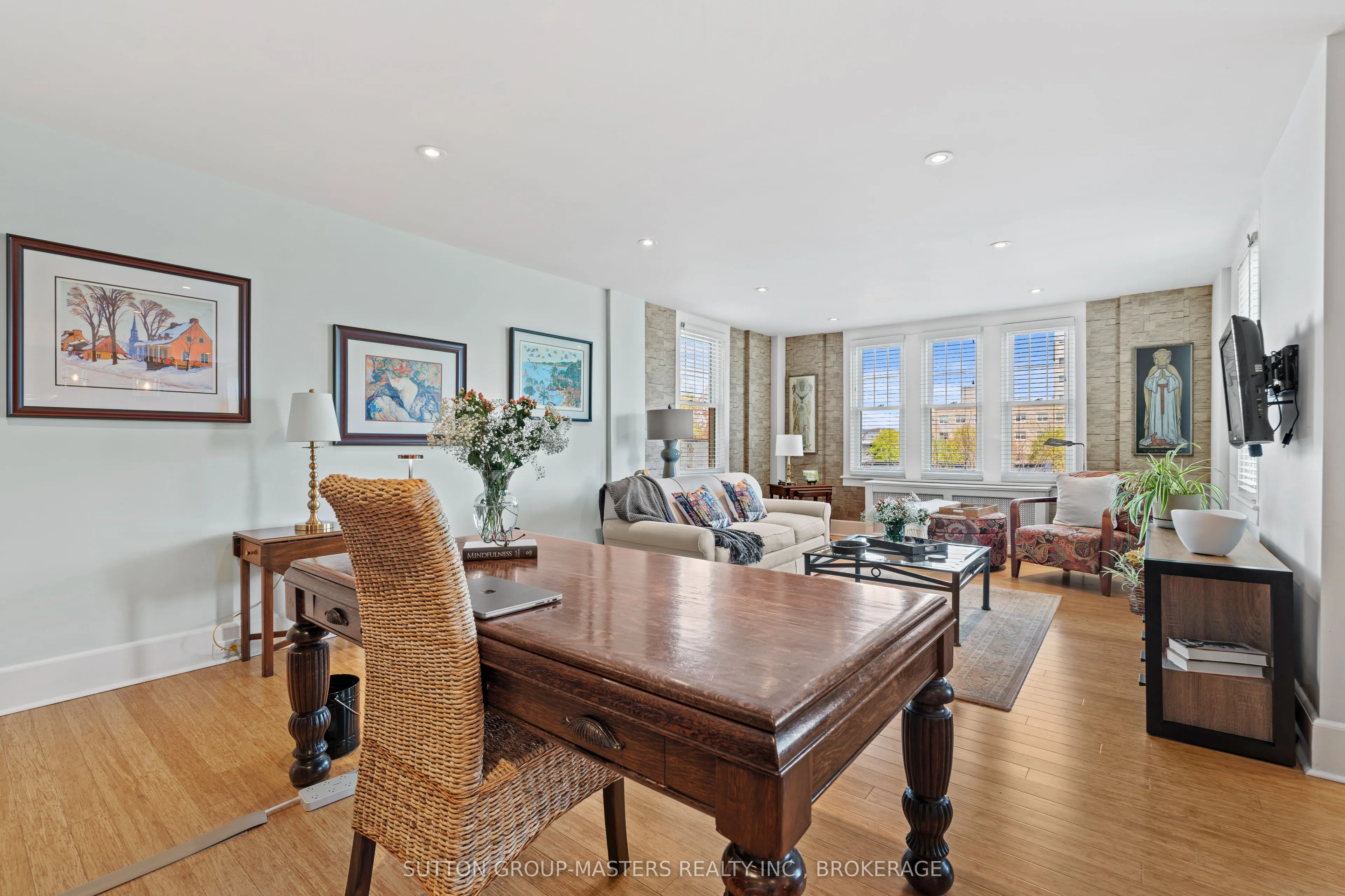 67 Sydenham Street, #404