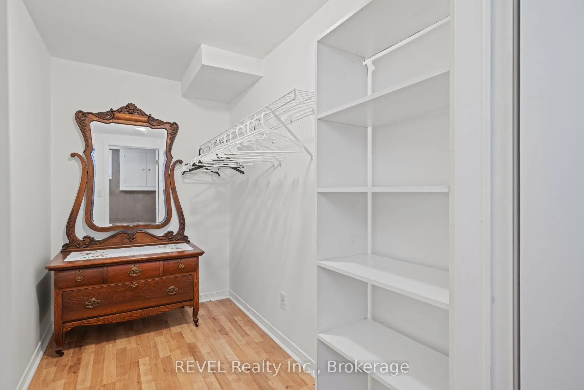 101 Wellandvale Drive, #Lower