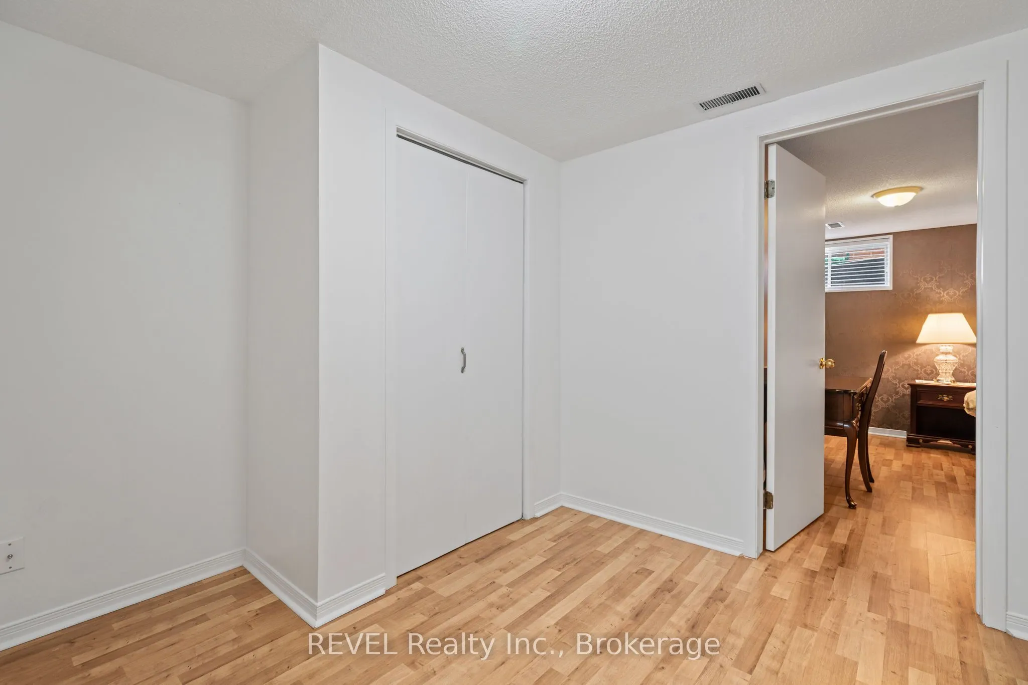 101 Wellandvale Drive, #Lower