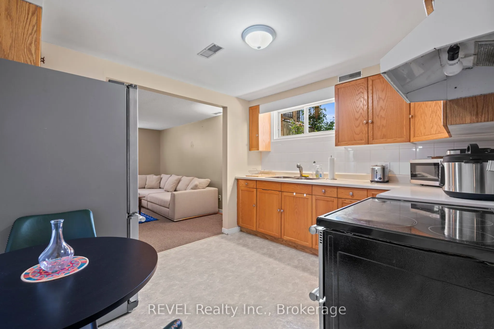 101 Wellandvale Drive, #Lower
