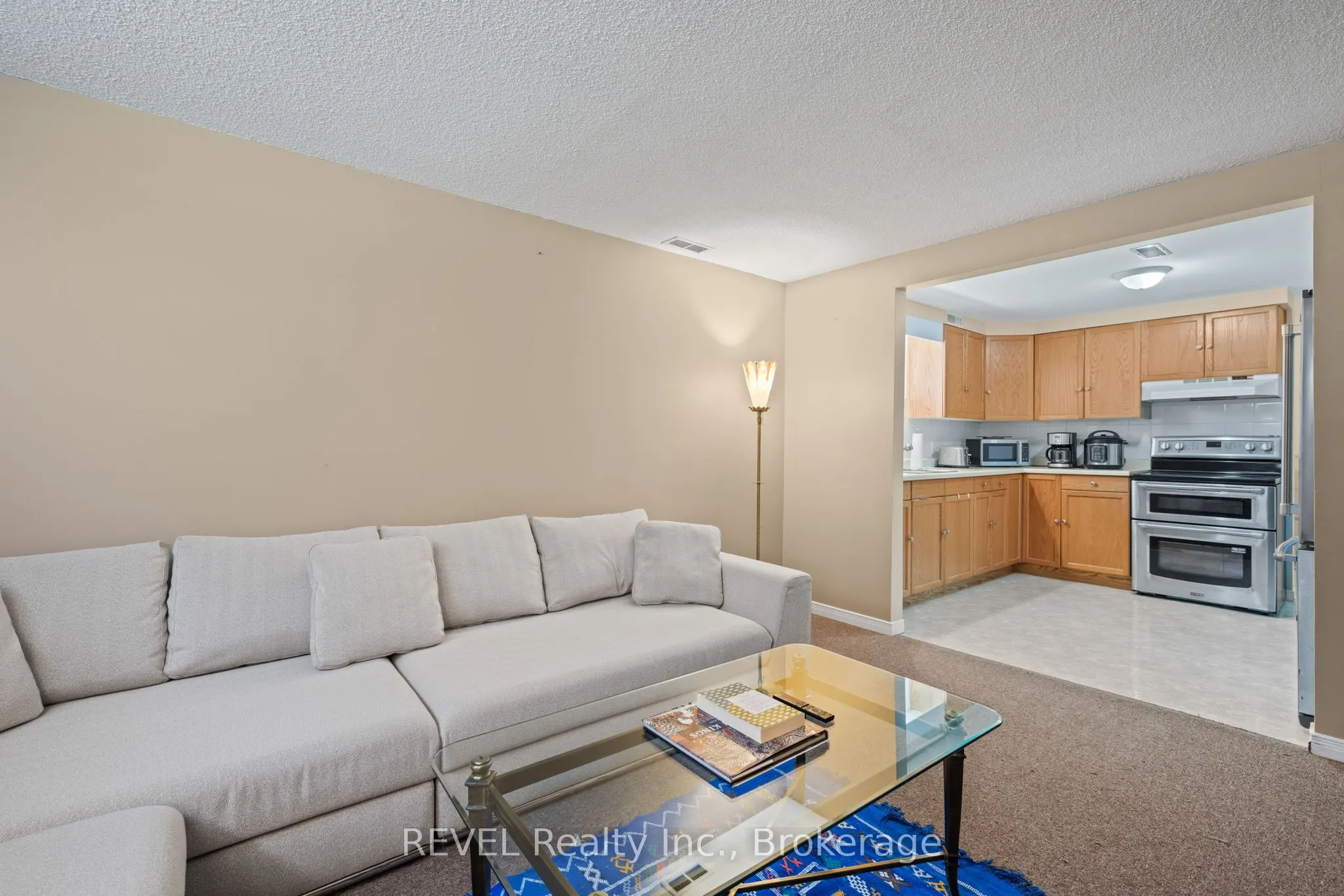 101 Wellandvale Drive, #Lower