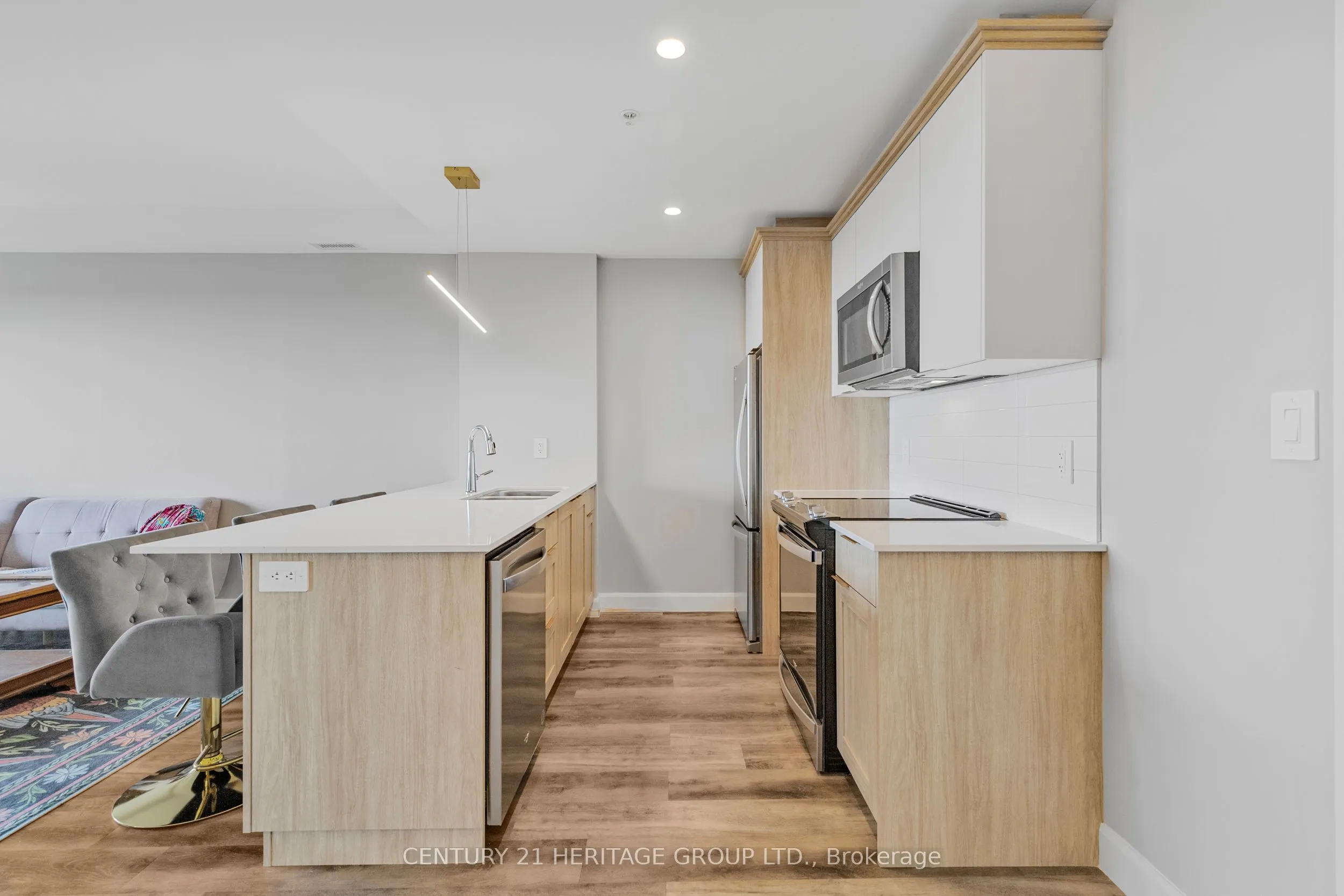 34 Norman Street, #606