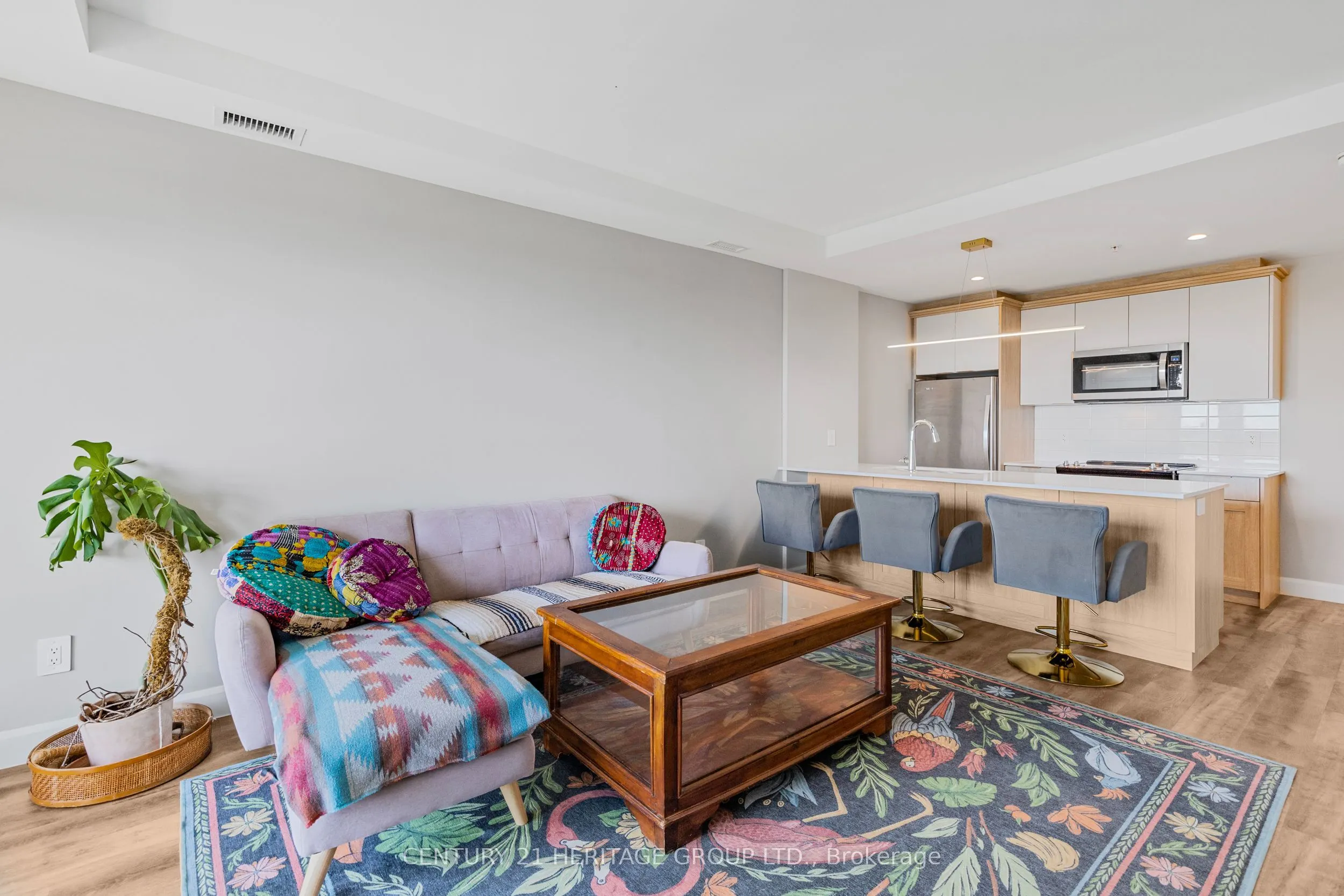 34 Norman Street, #606
