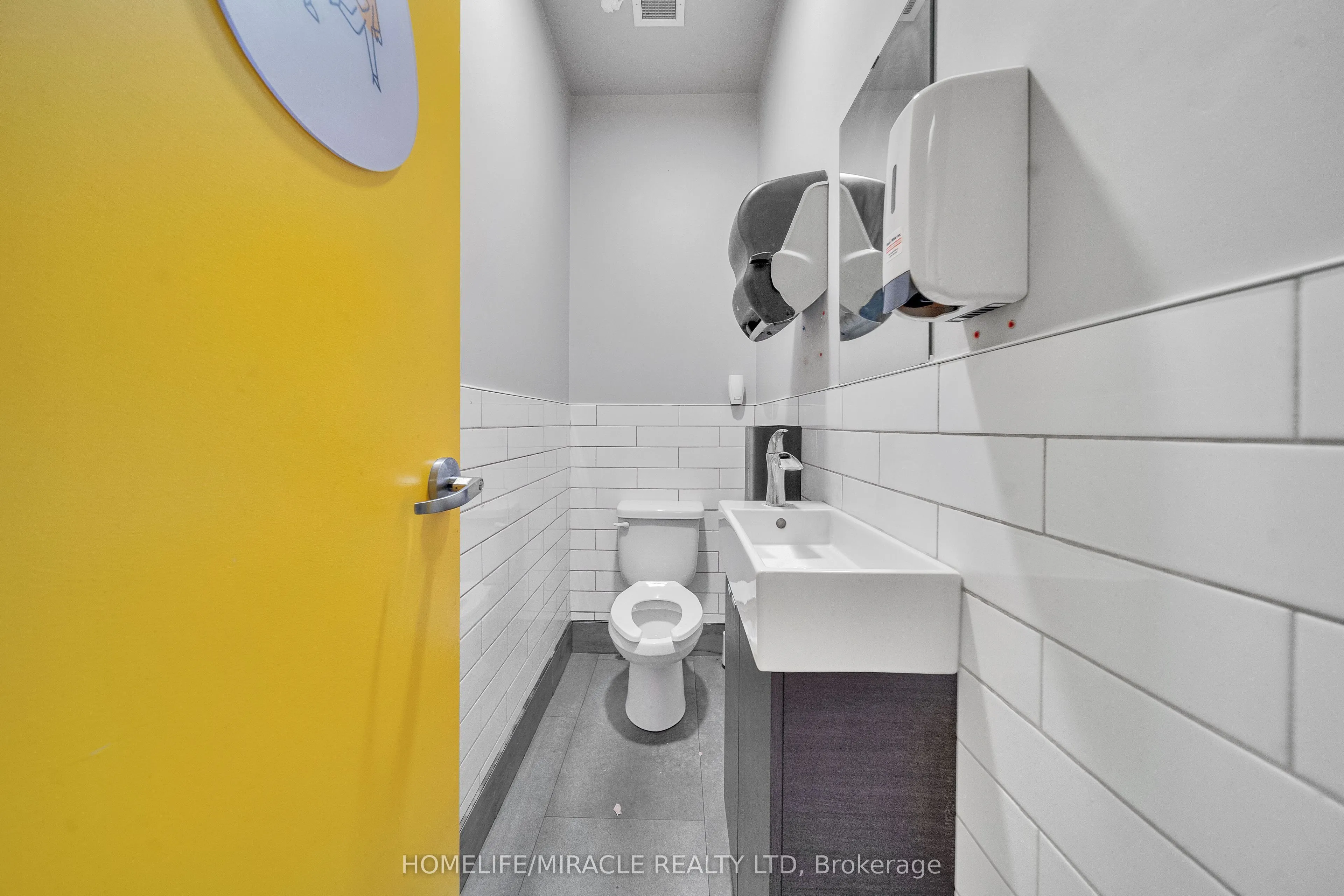 4293 King Street E, #6