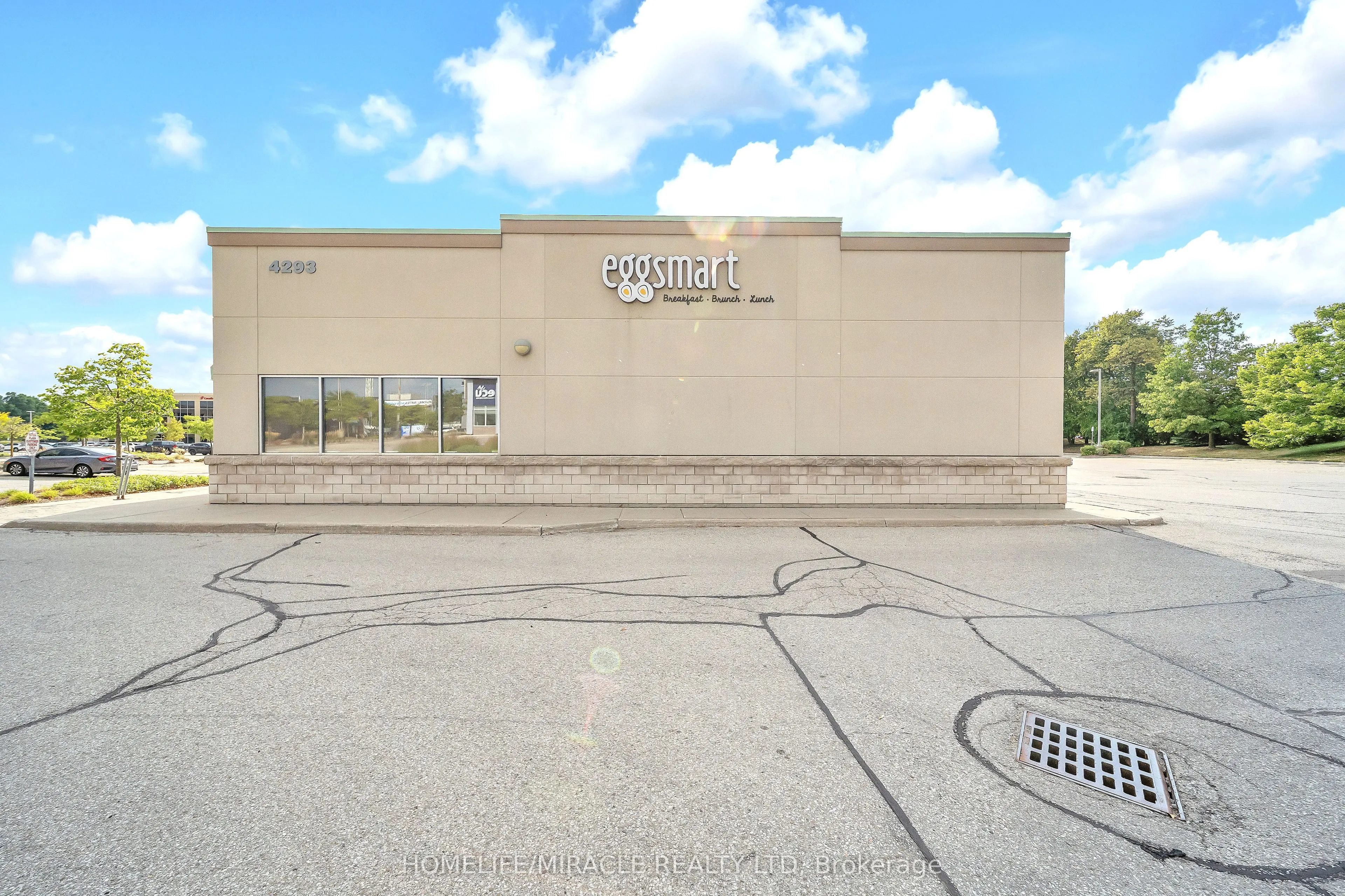 4293 King Street E, #6