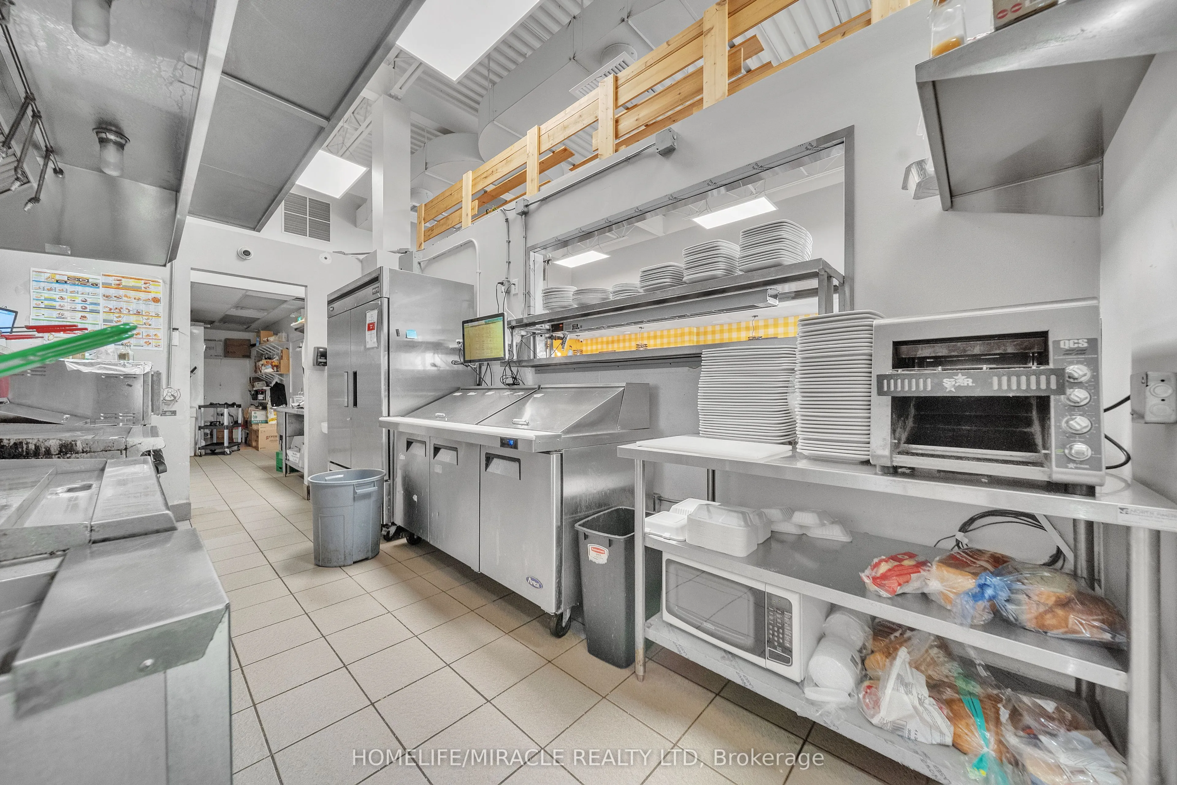 4293 King Street E, #6