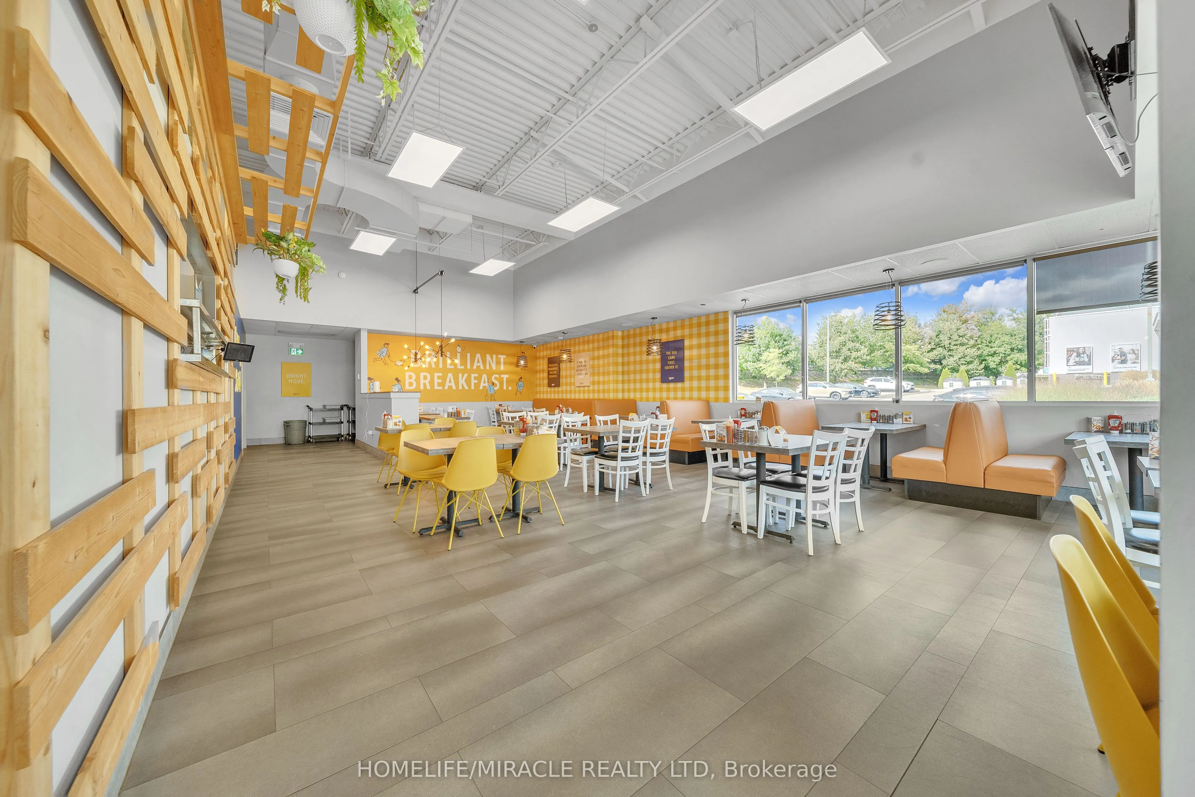 4293 King Street E, #6