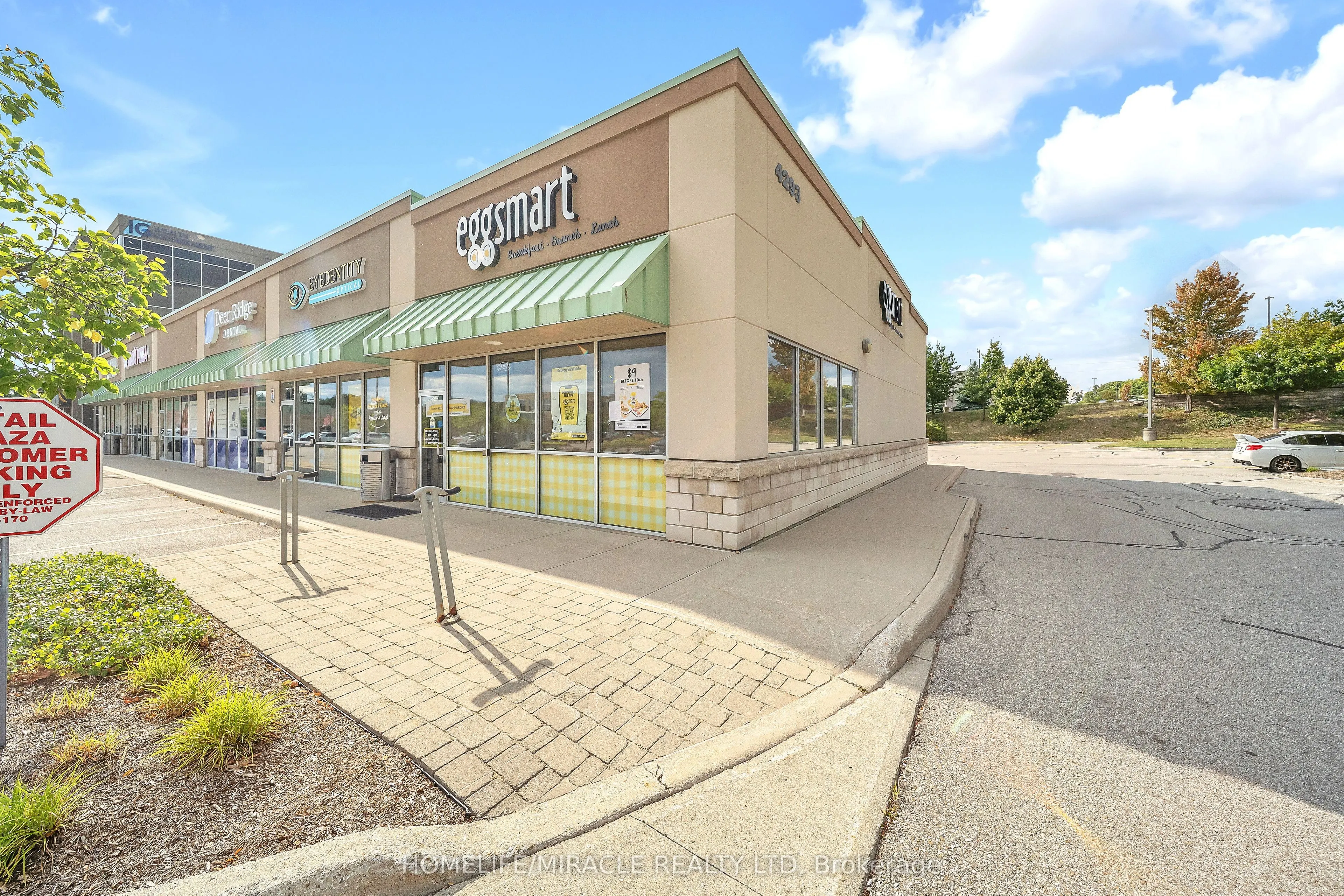 4293 King Street E, #6