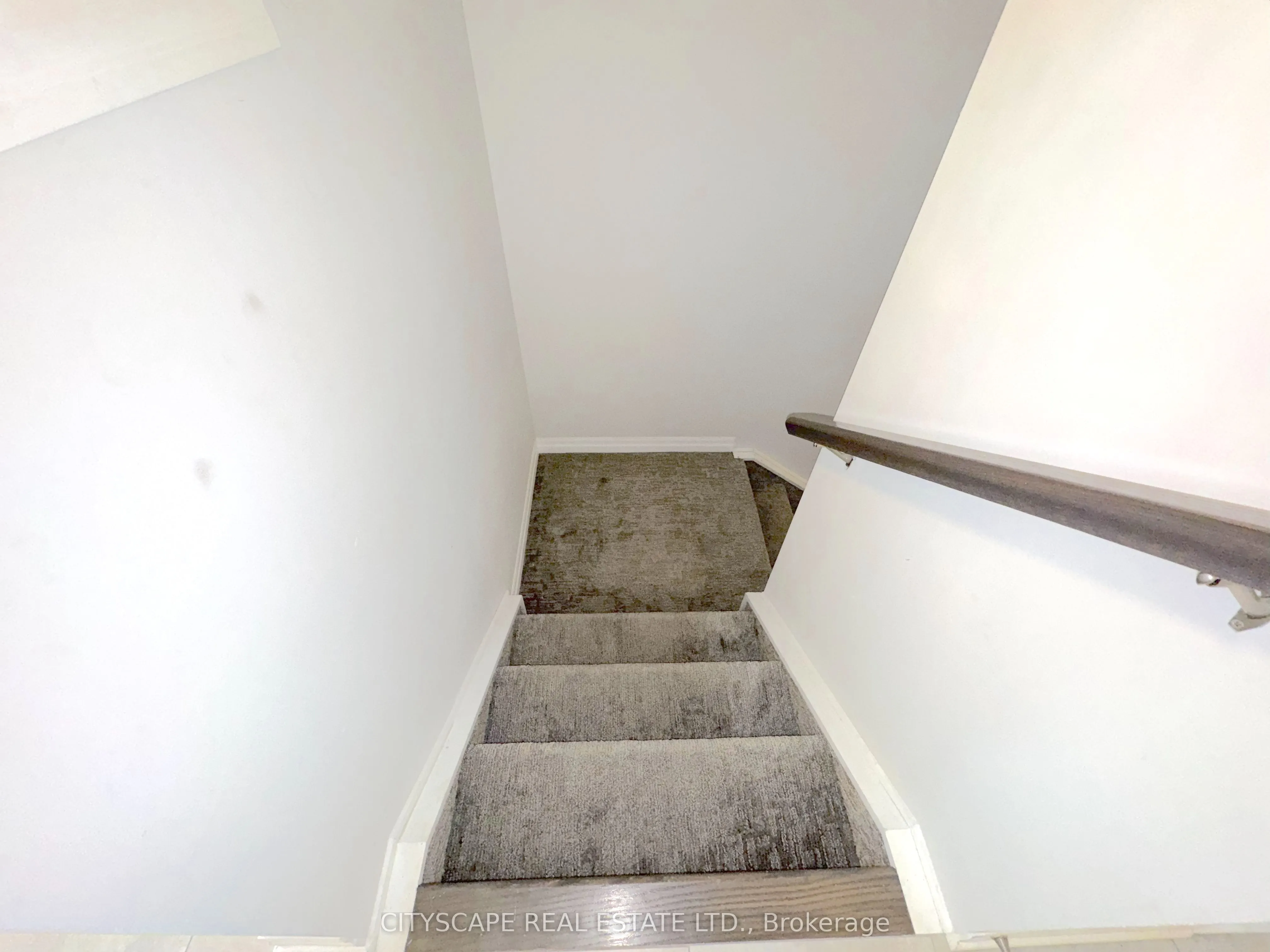 118 Benjamin Parkway