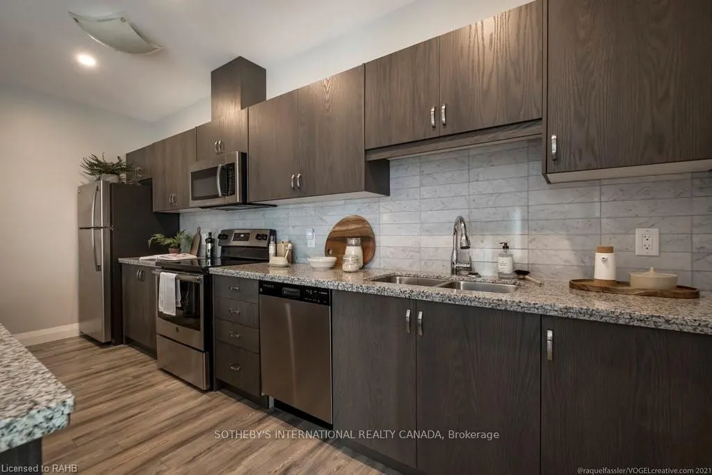 118 King Street E, #716