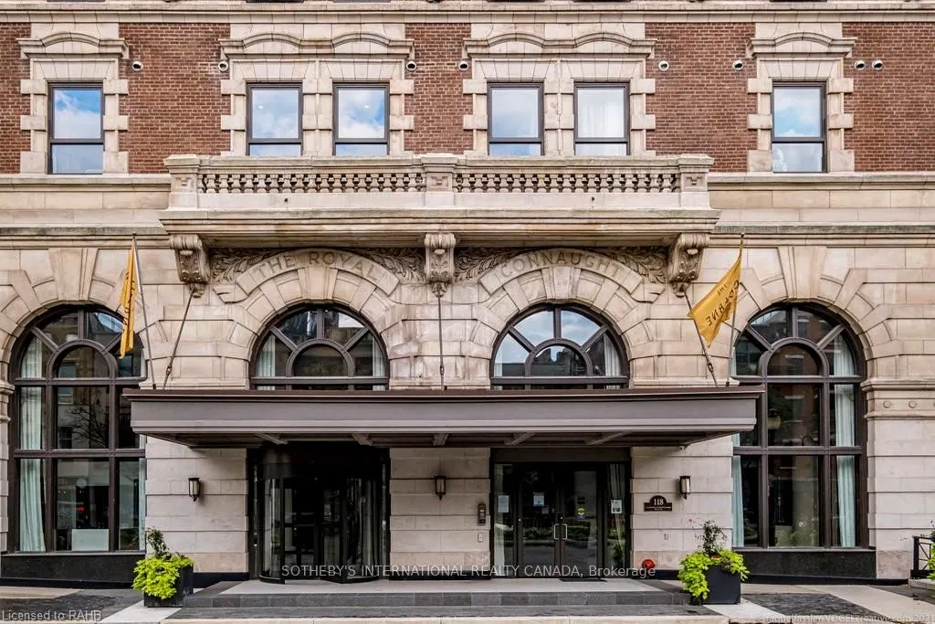 118 King Street E, #716
