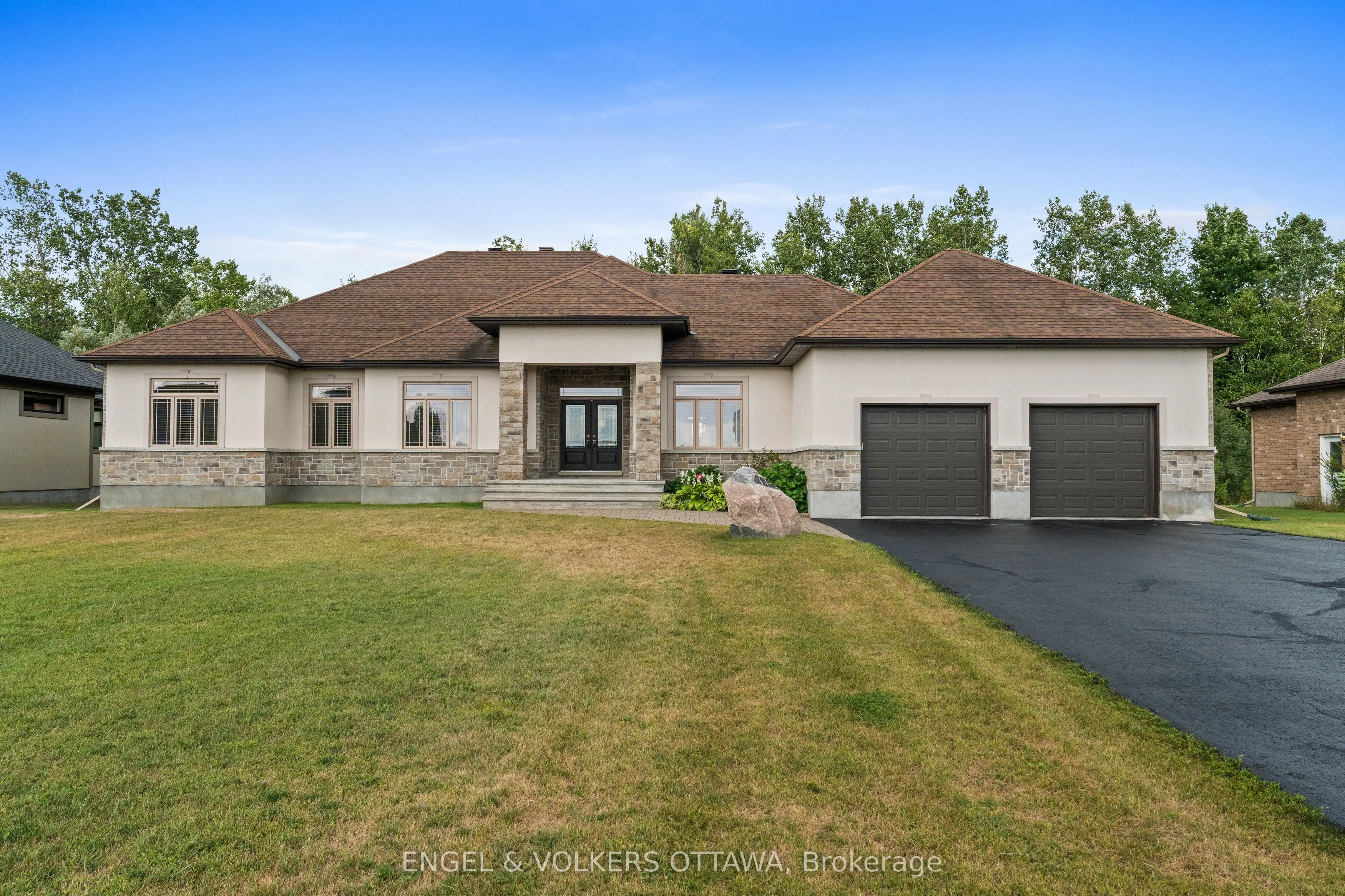 7510 Village Centre Place