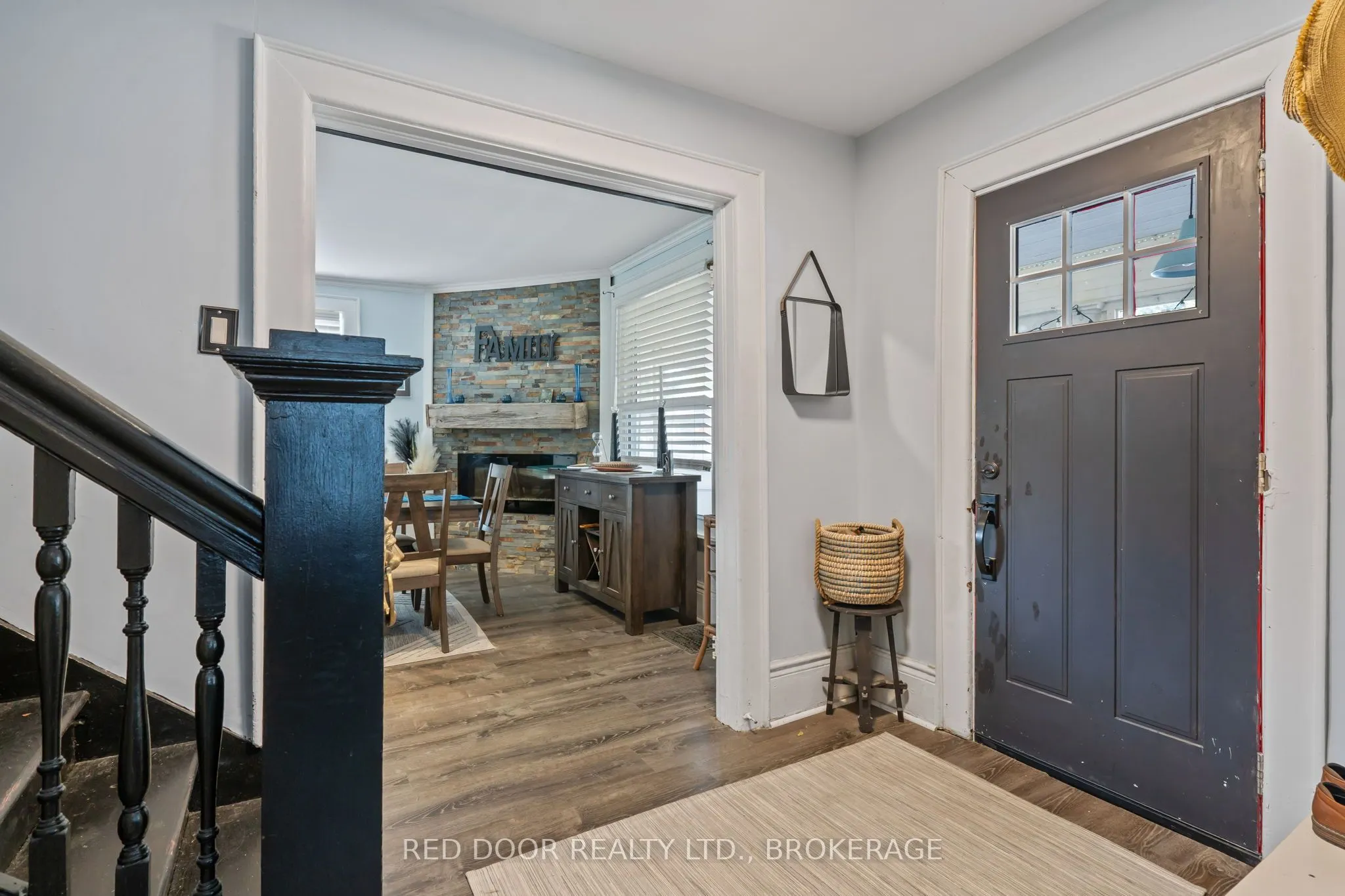 292 Hetty Street W