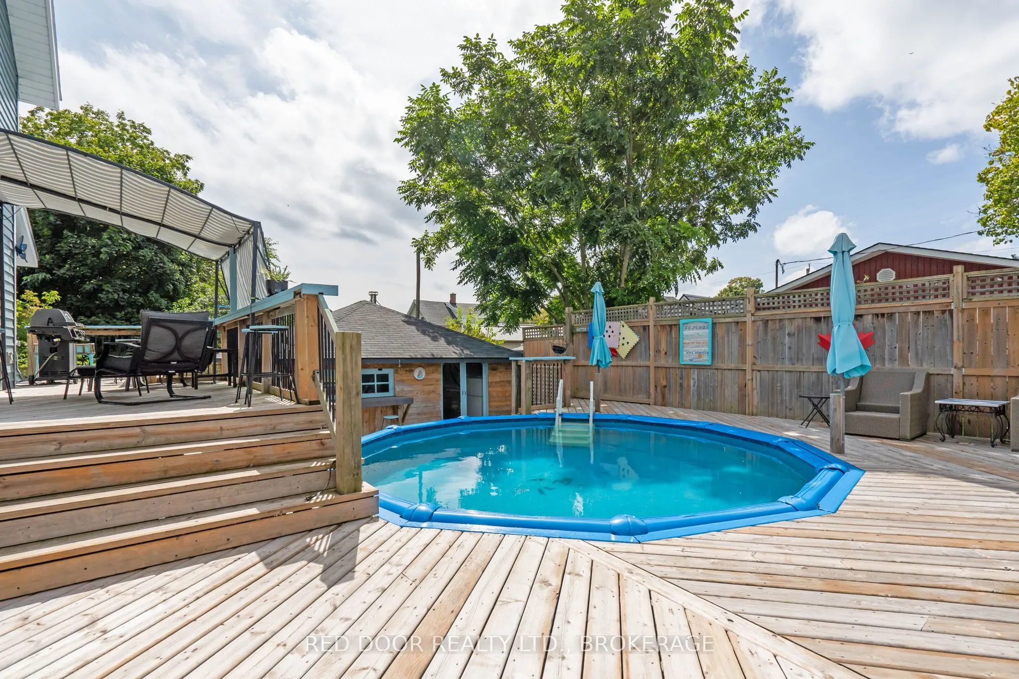 292 Hetty Street W