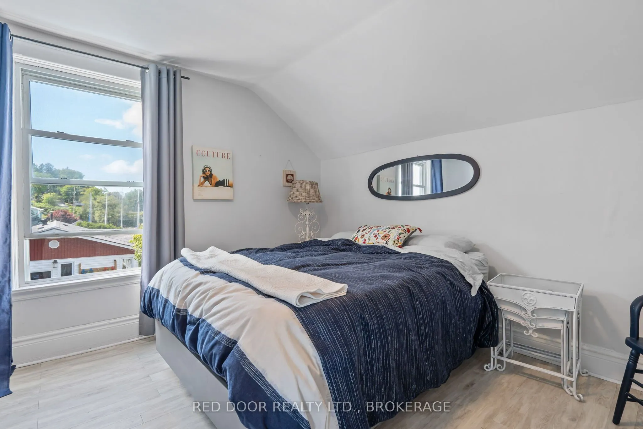 292 Hetty Street W