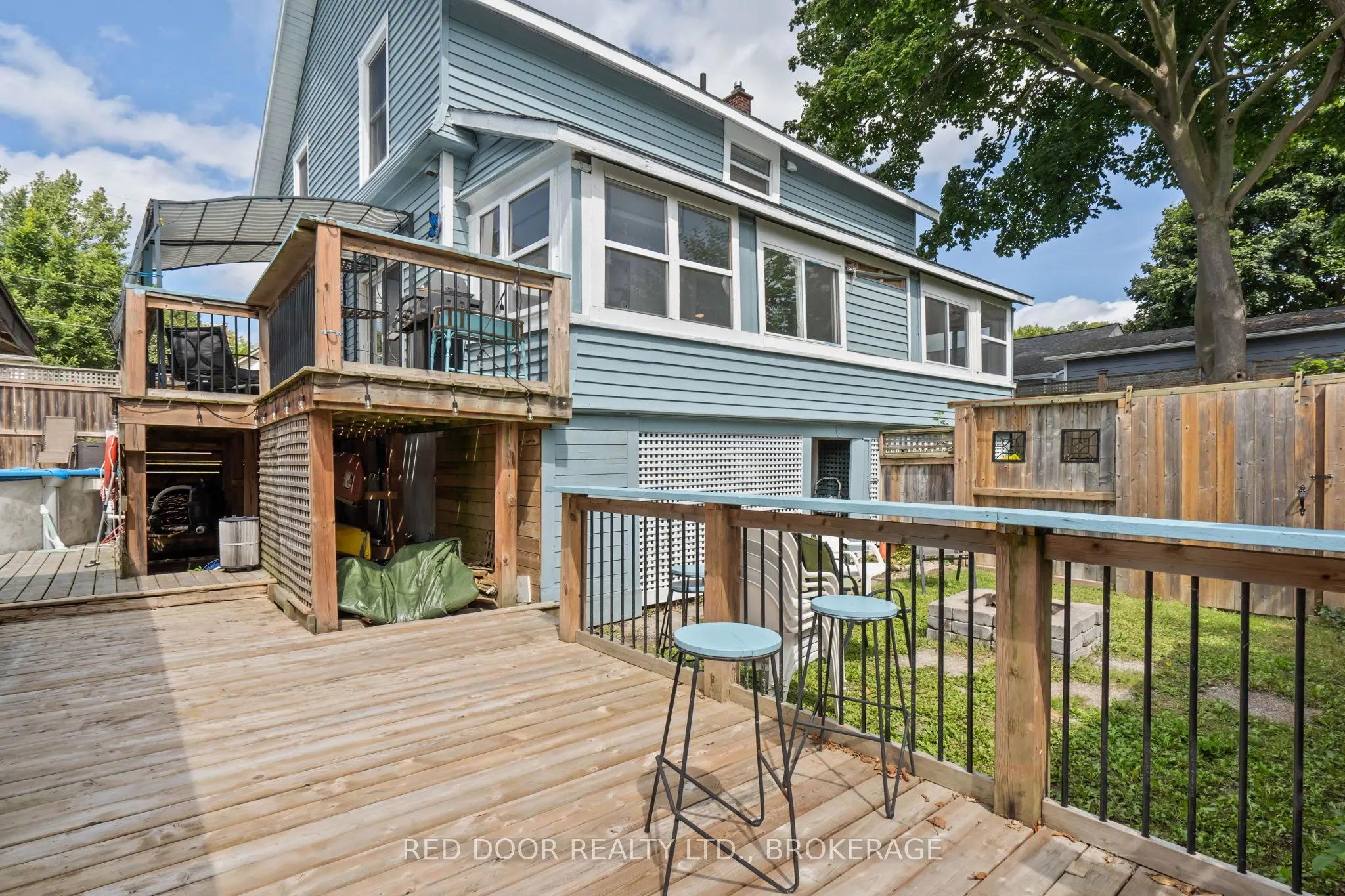292 Hetty Street W