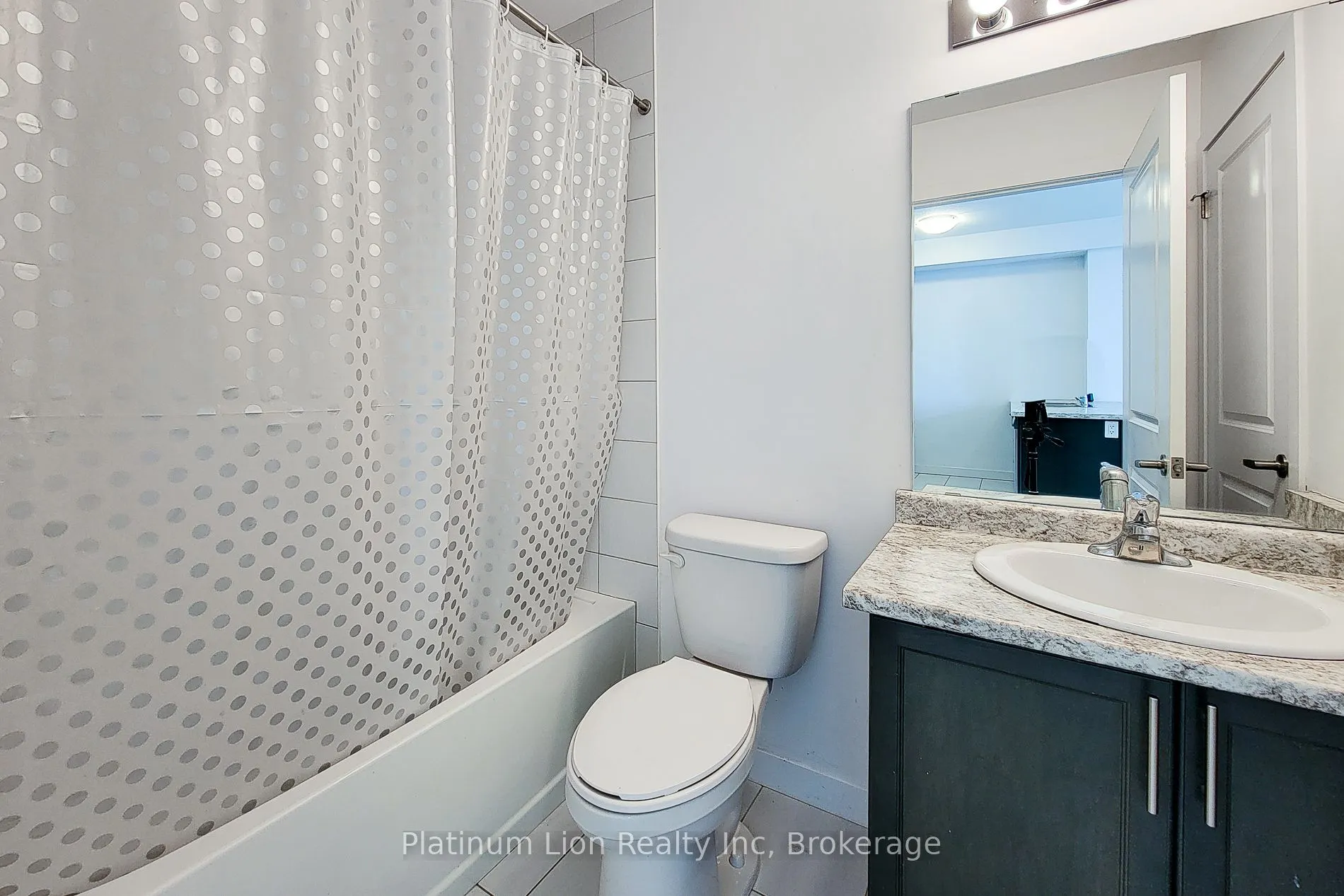 101 Shoreview Place, #513