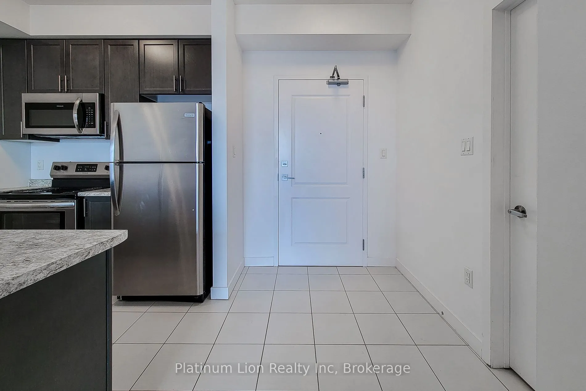 101 Shoreview Place, #513