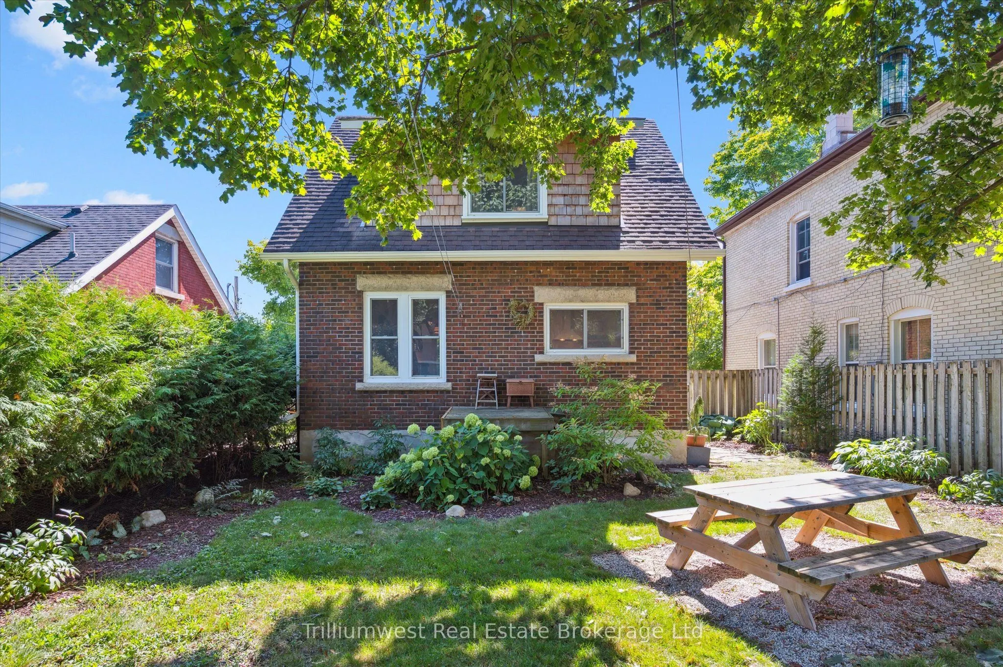 297 Waterloo Avenue