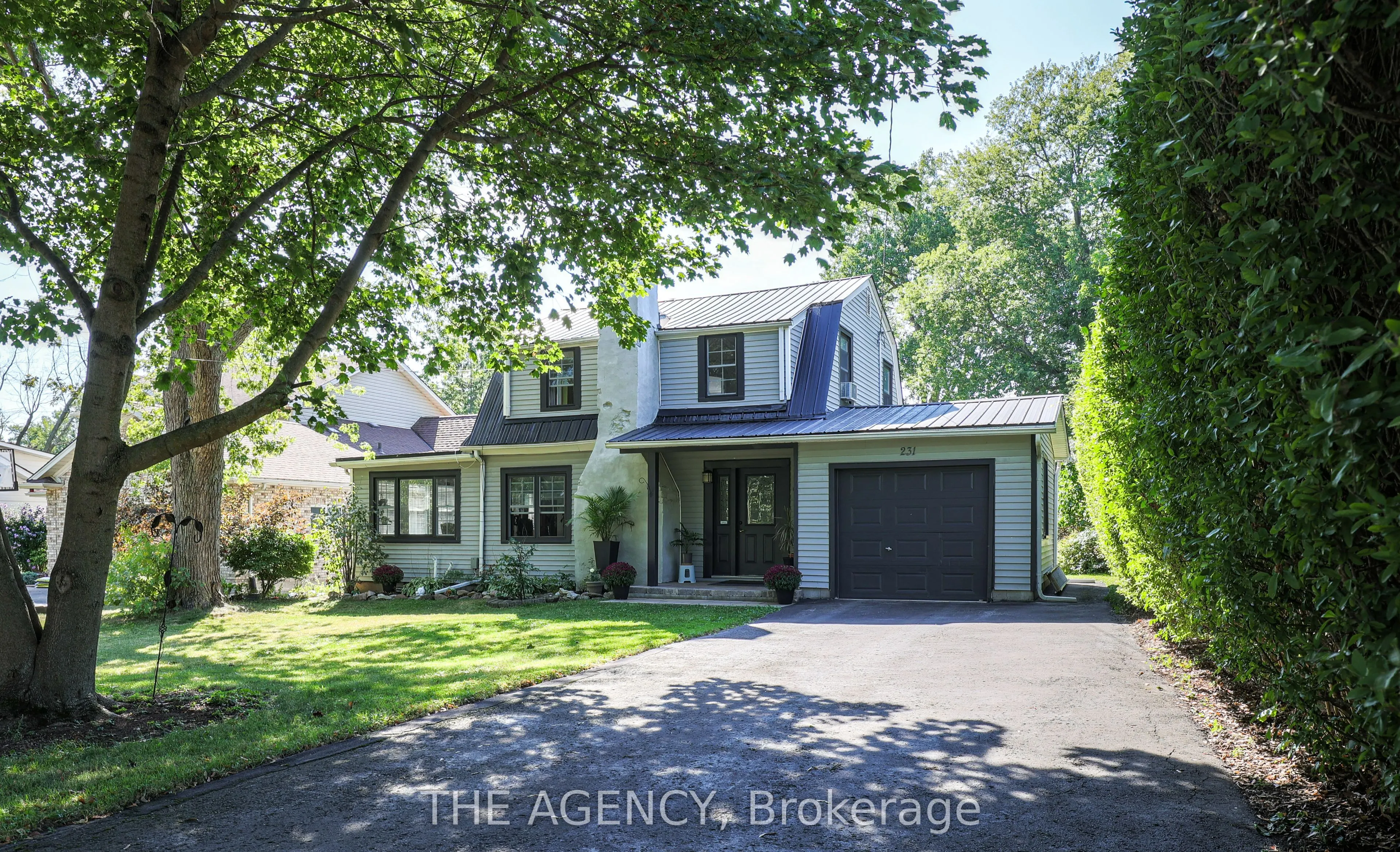231 Prospect Point Road South Road S
