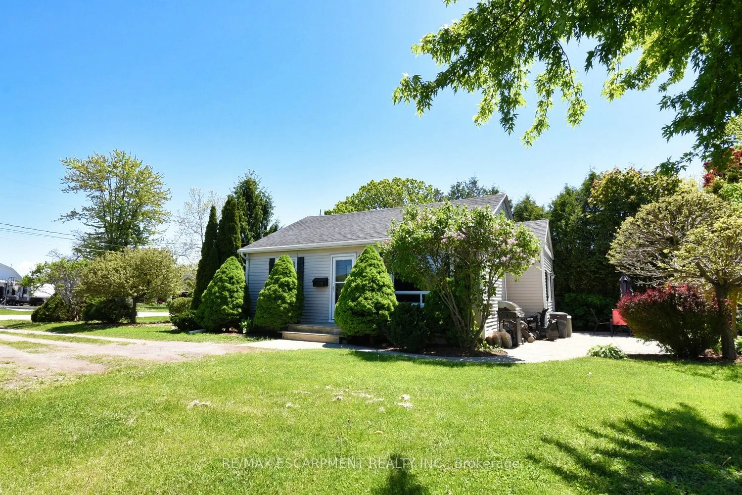 3674 Campden Road