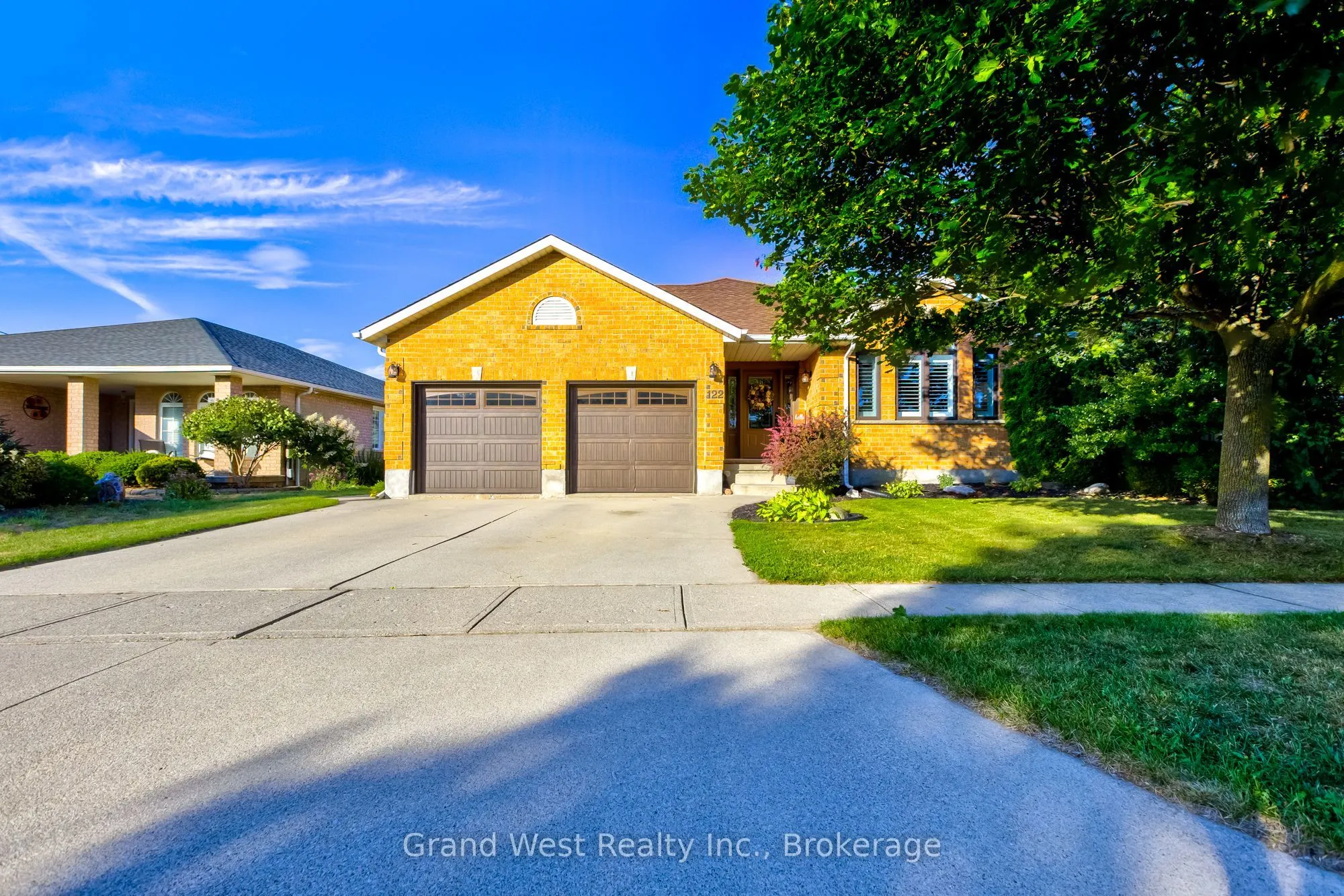 122 Westcliff Way
