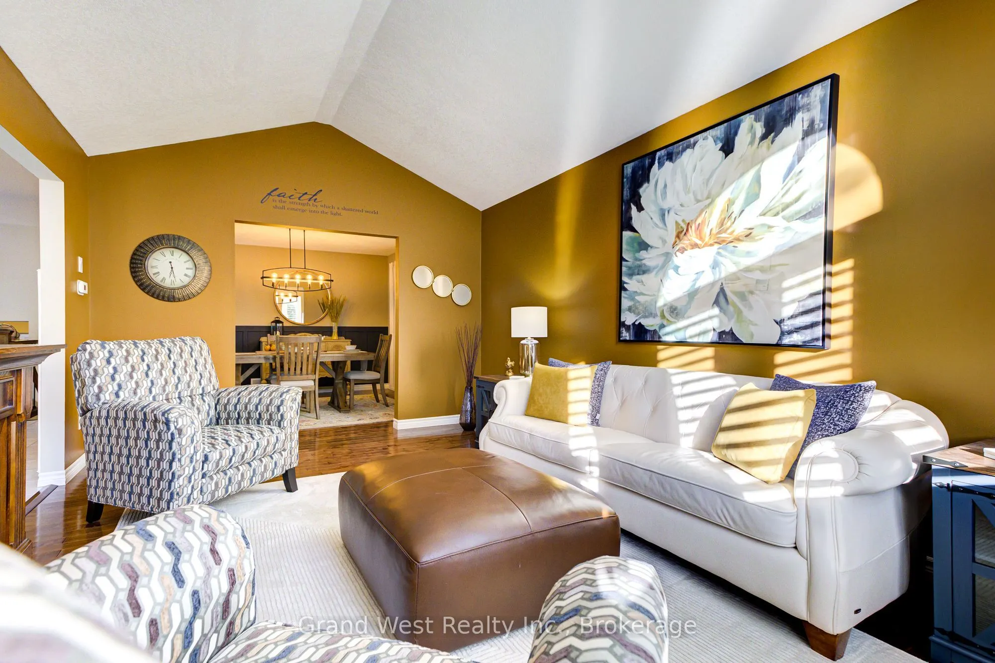 122 Westcliff Way