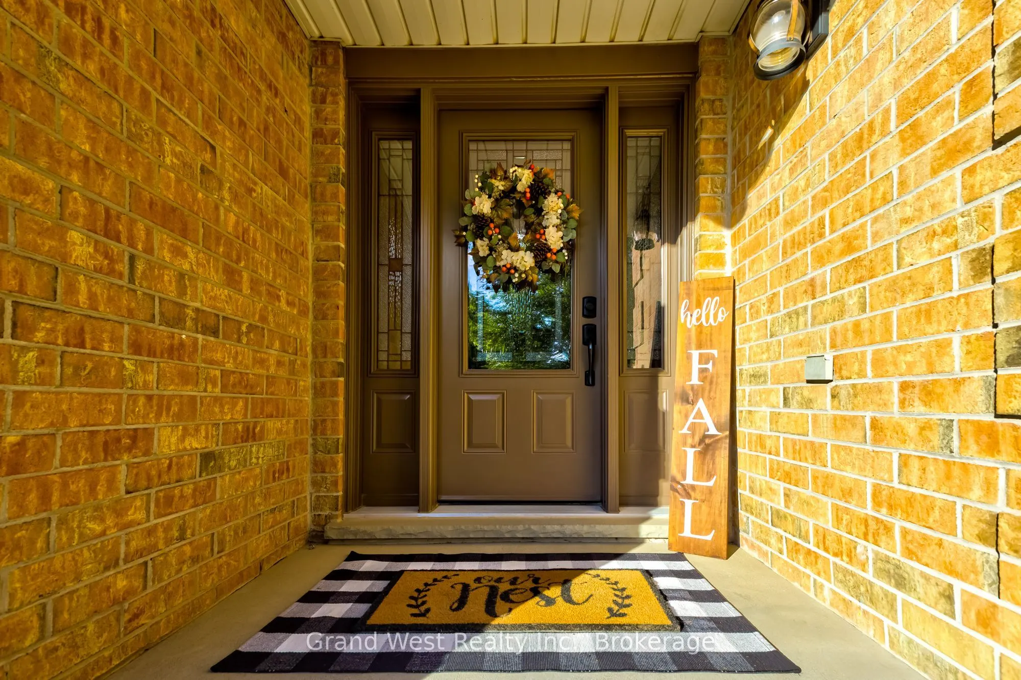 122 Westcliff Way