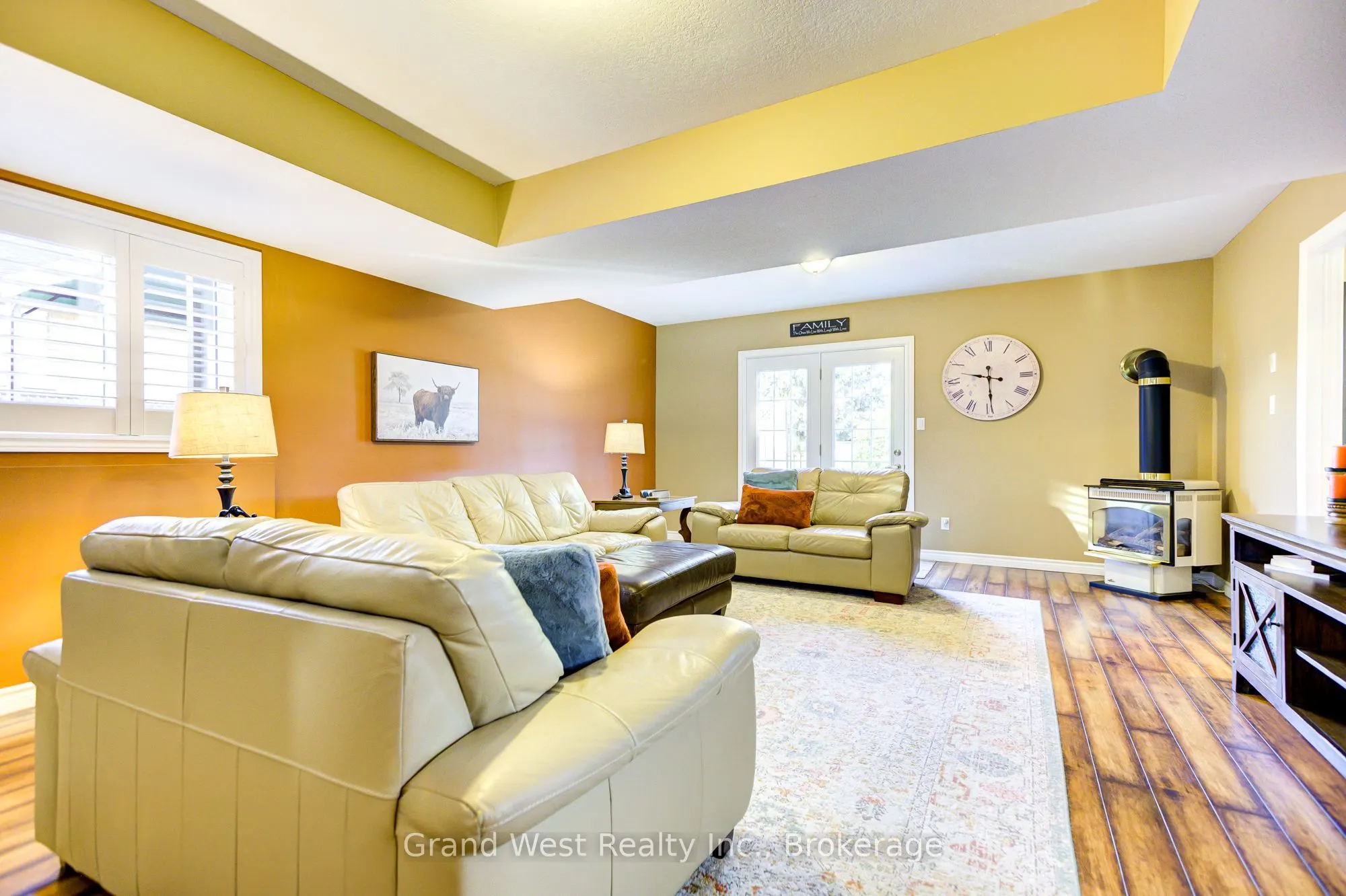 122 Westcliff Way