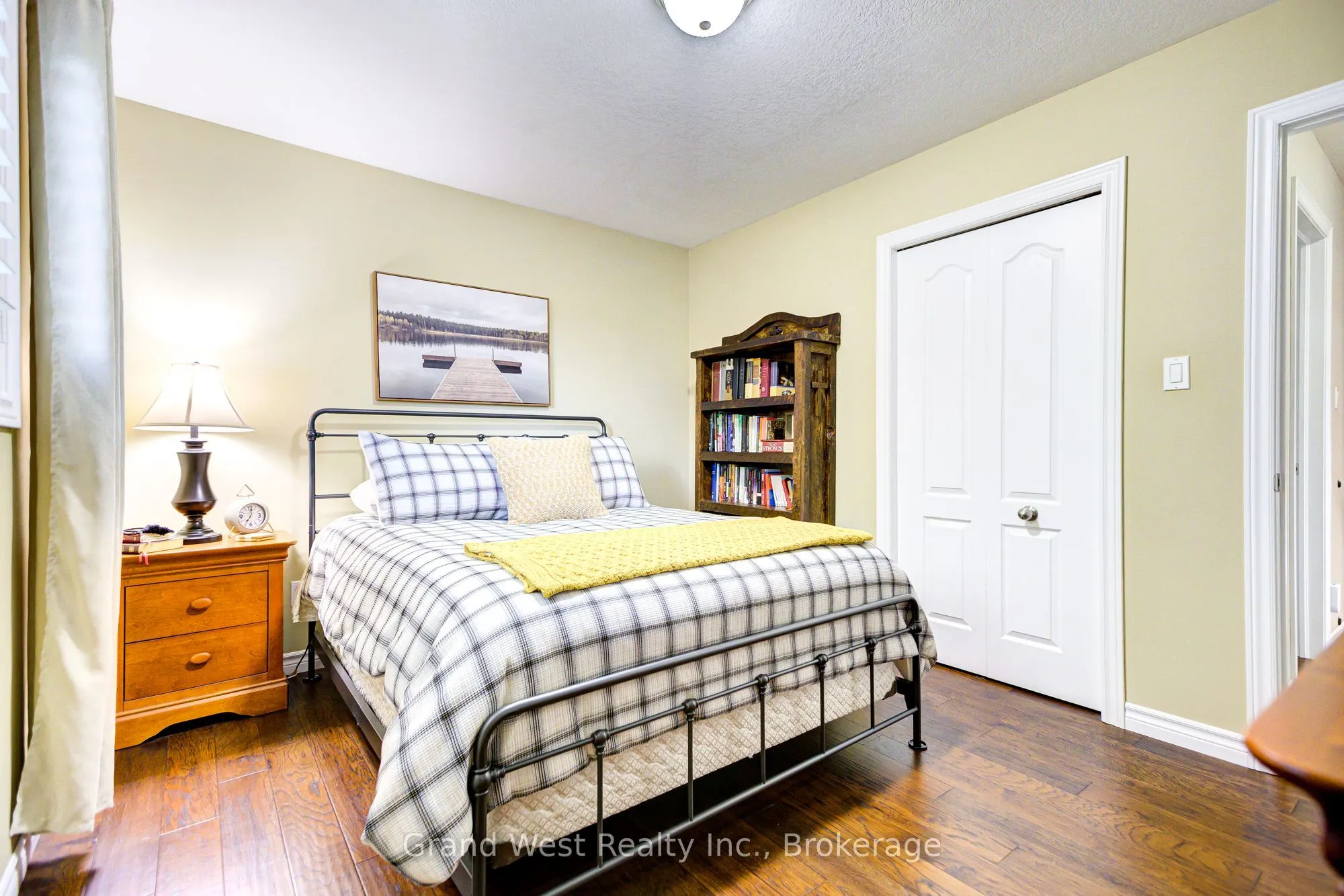 122 Westcliff Way