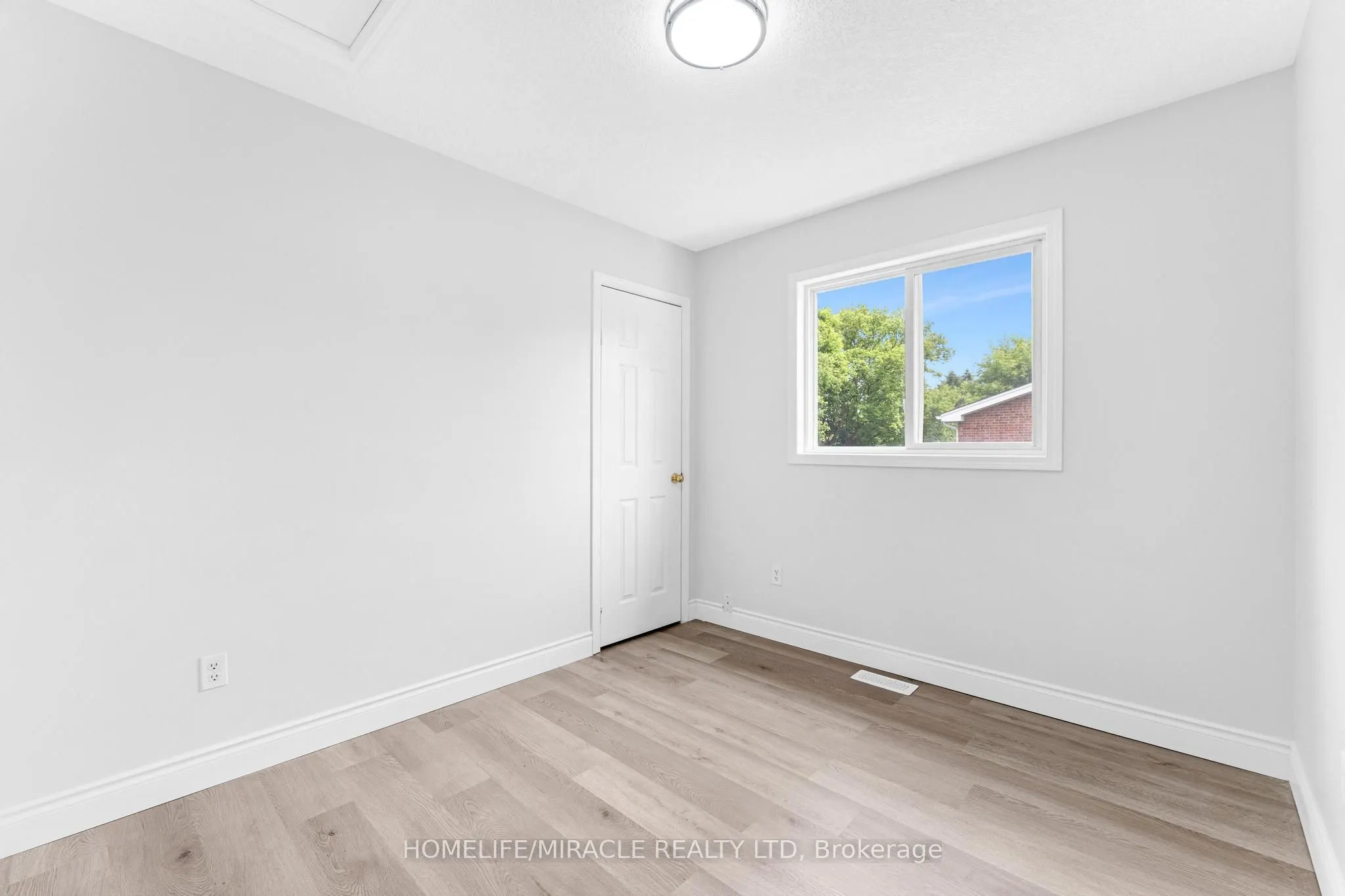 120 Jansen Avenue