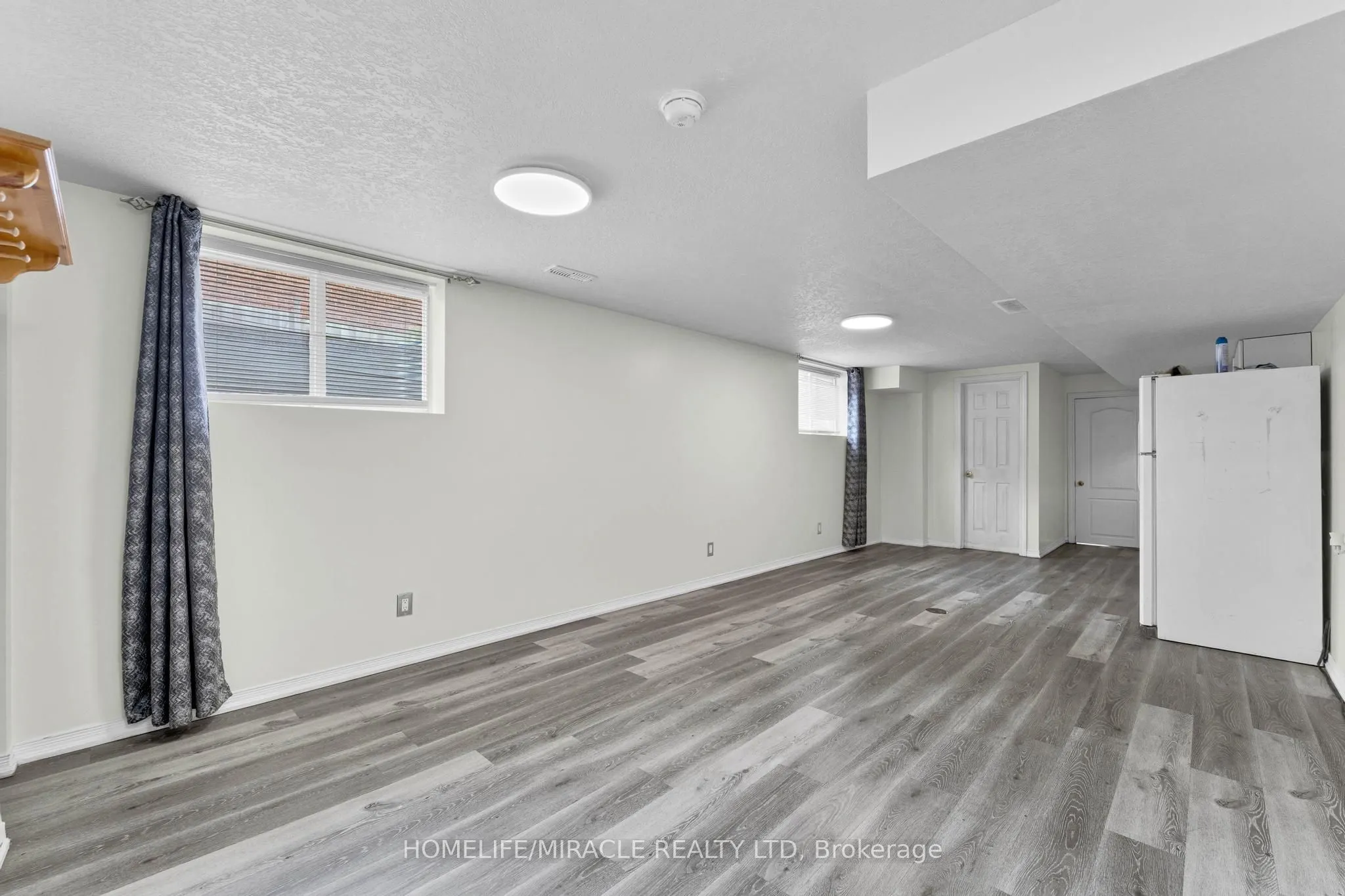 120 Jansen Avenue