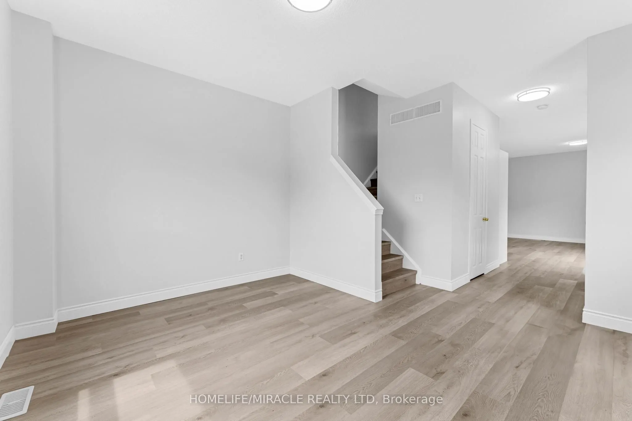 120 Jansen Avenue