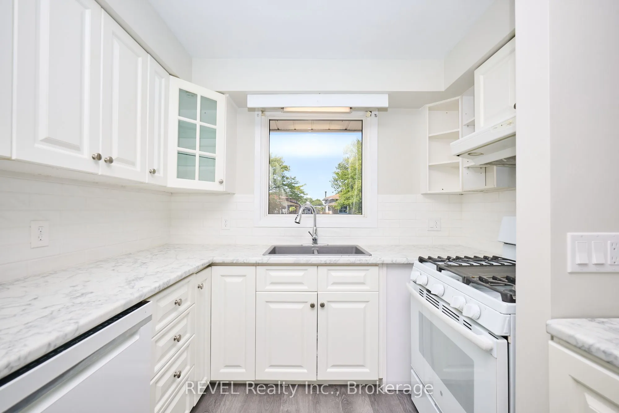 7386 Sunhaven Drive